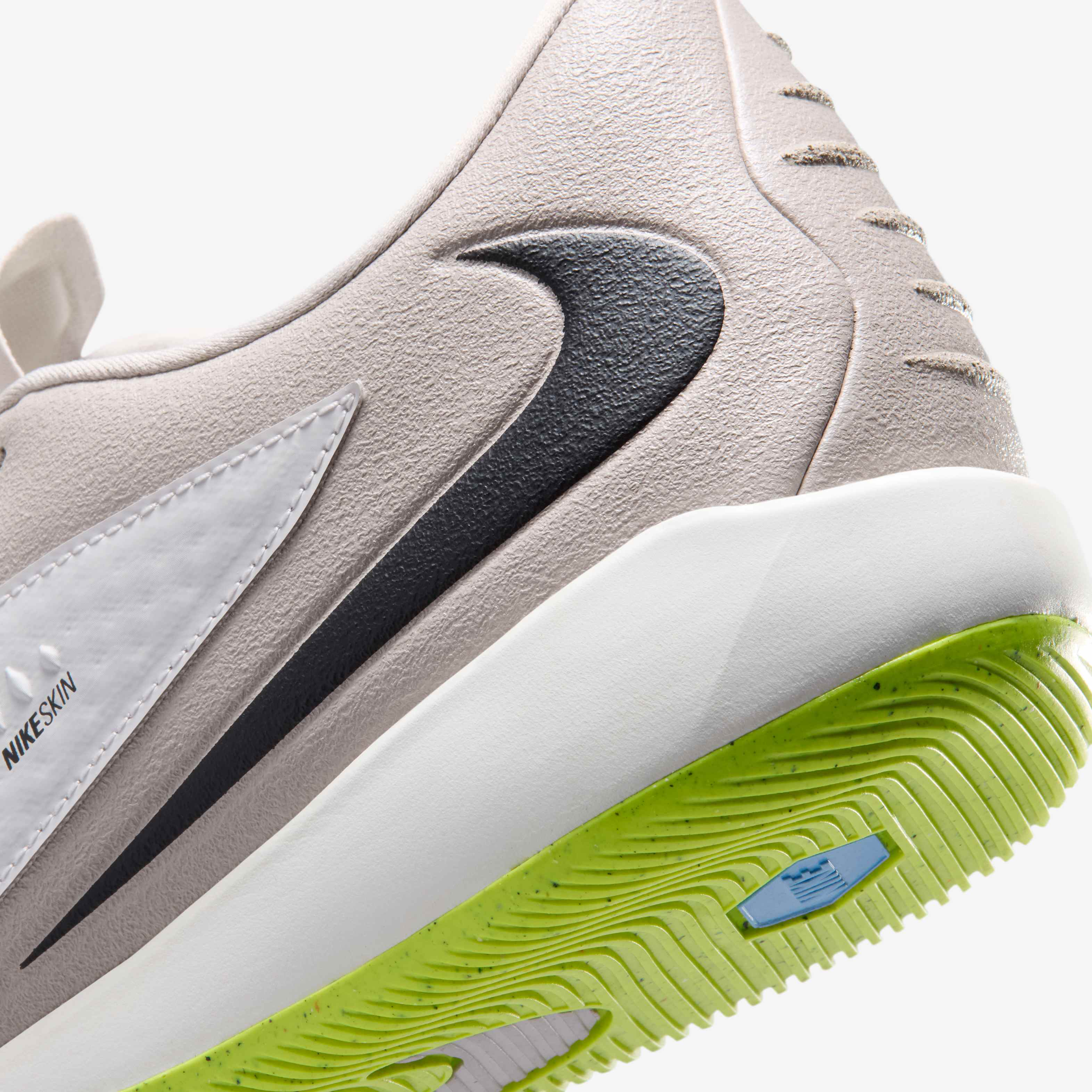 Nike Phantom 6 Low Academy image number 7