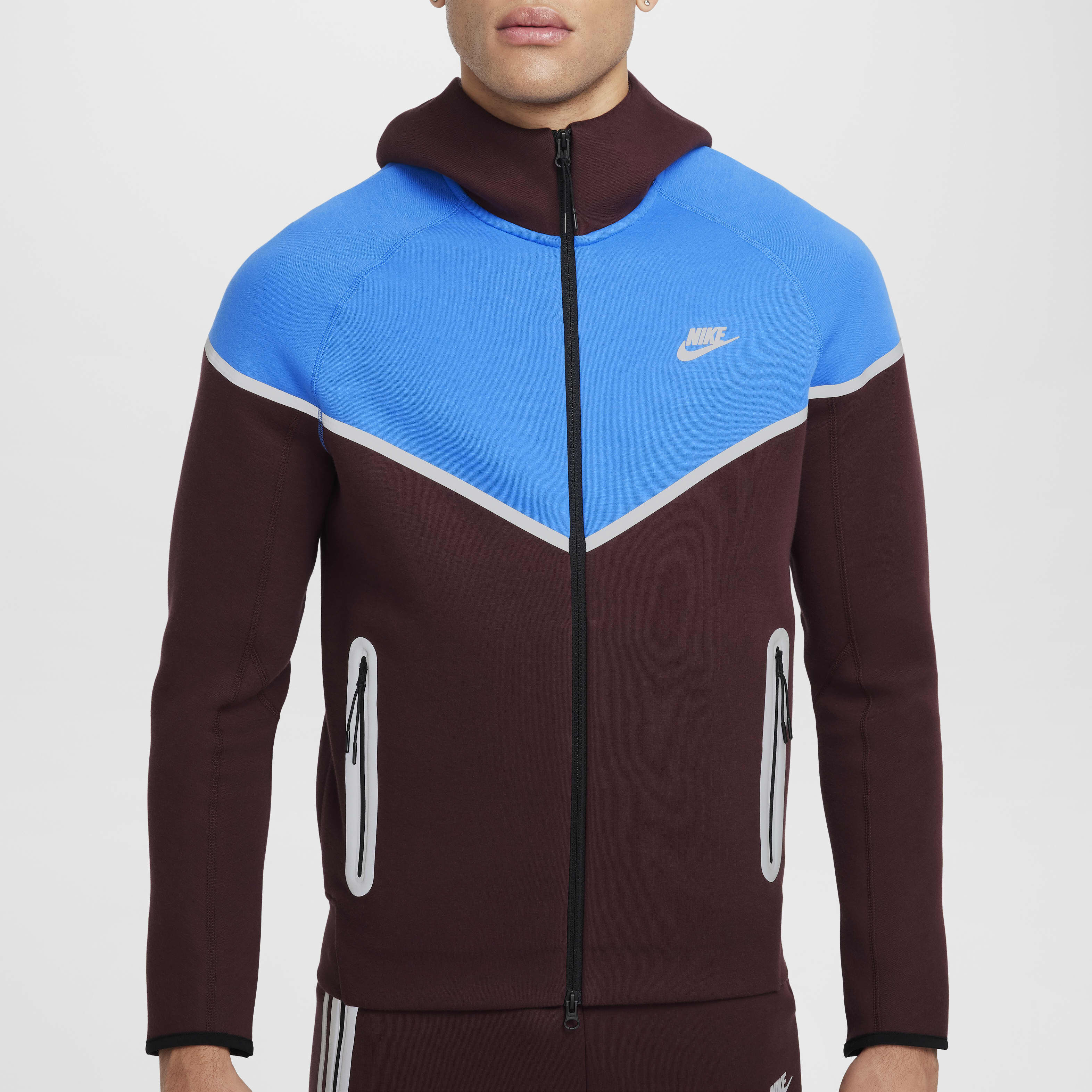 Nike Tech Windrunner image number 4