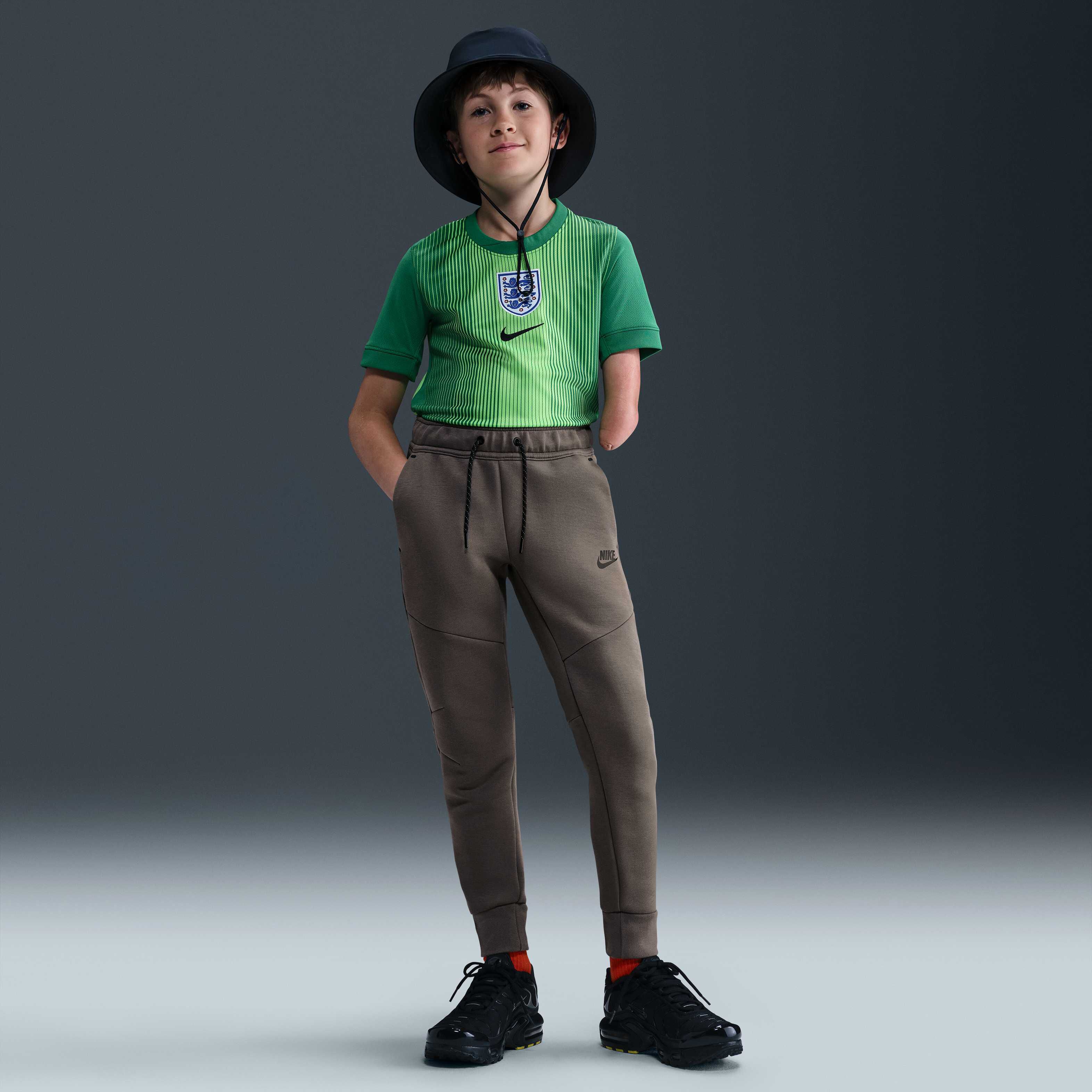 نايكي سبورتسوير تك فليس image number 0