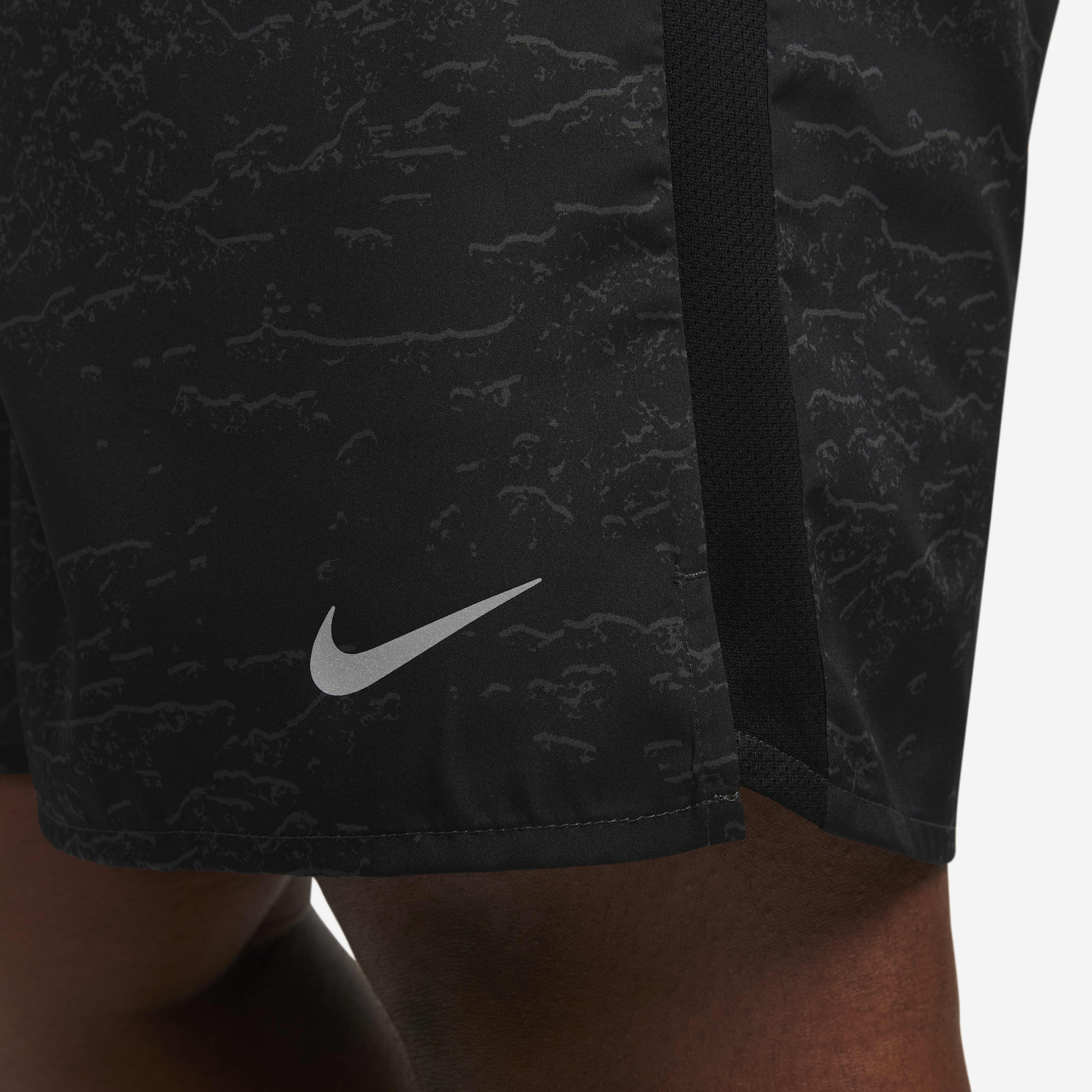 نايكي دراي-فت رن ديفجن تشالنجر image number 13