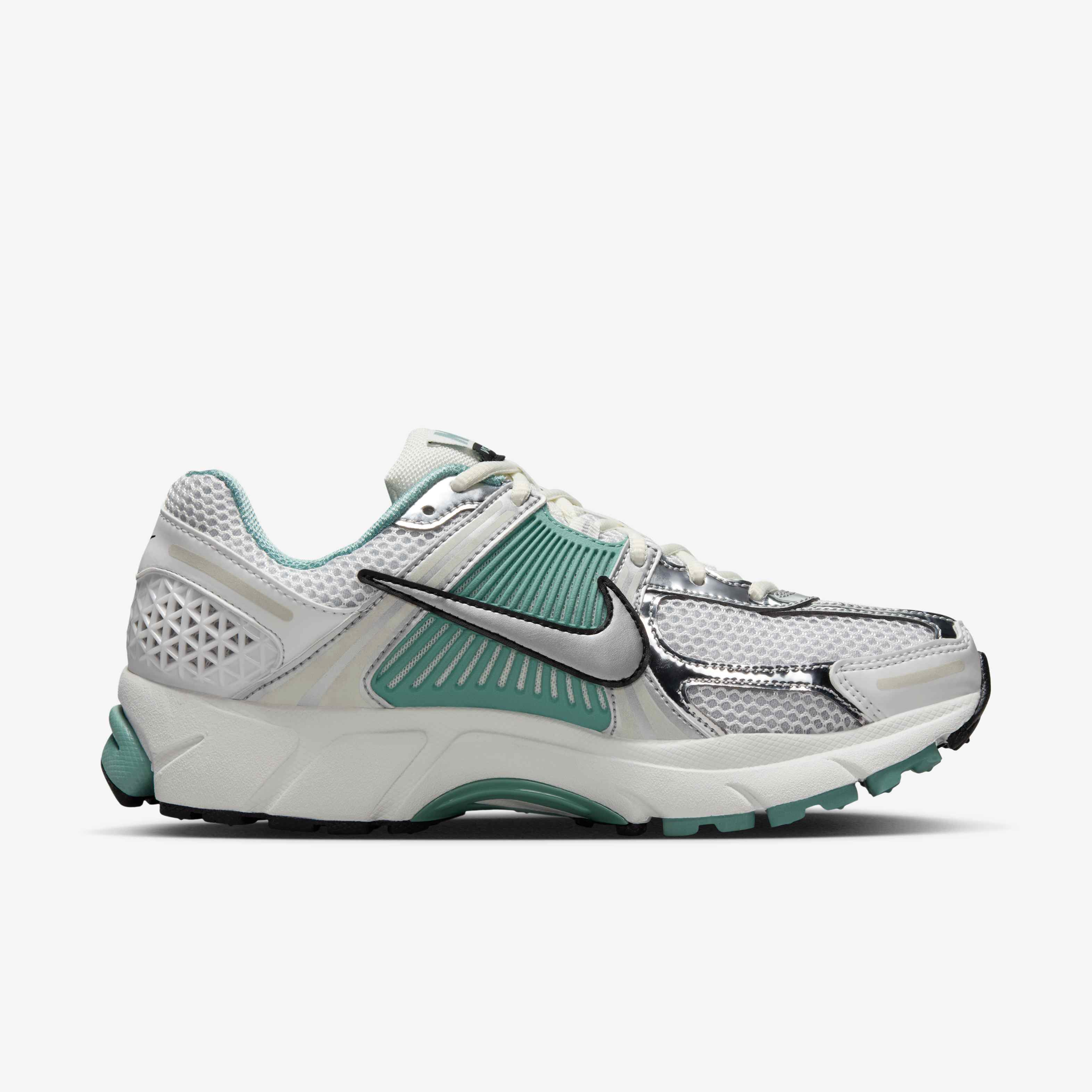 Nike Zoom Vomero 5 image number 2