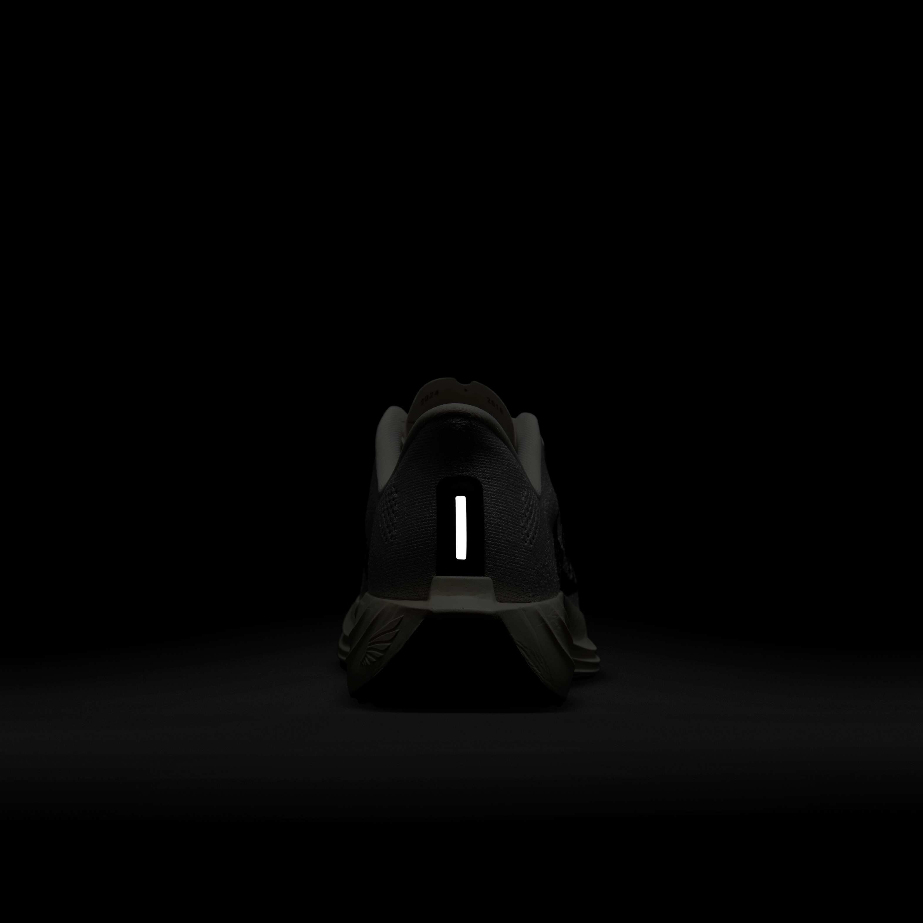 Nike Pegasus Plus image number 8