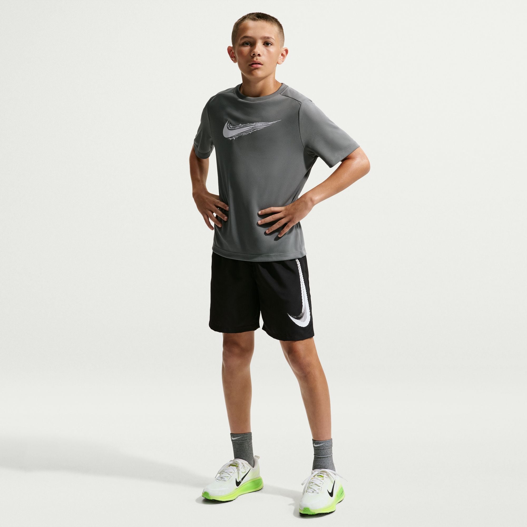 Nike Multi Refresh image number 0
