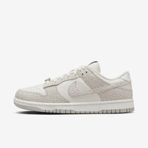 Nike Dunk Low Premium