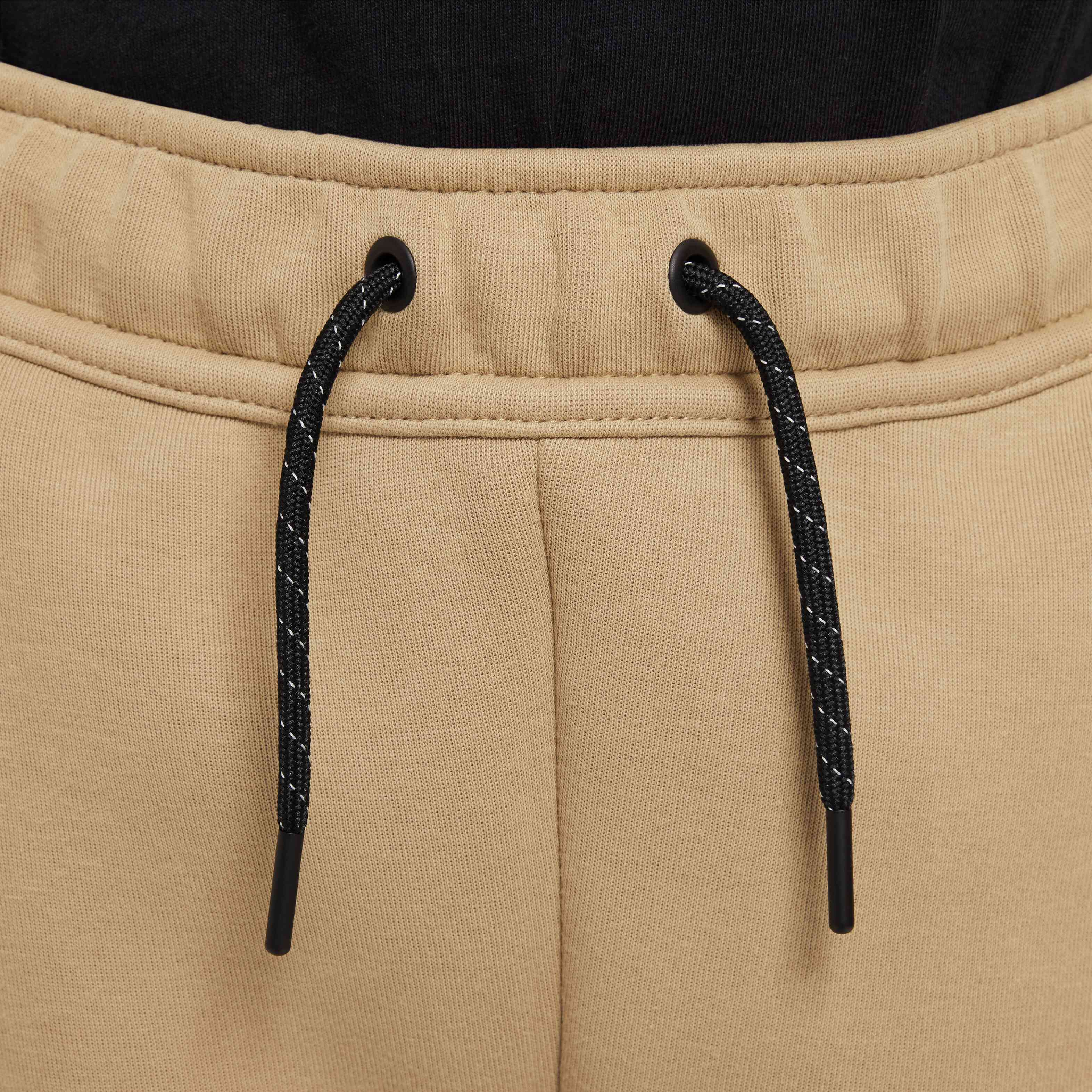 Nike Sportswear Tech Fleece image number 2
