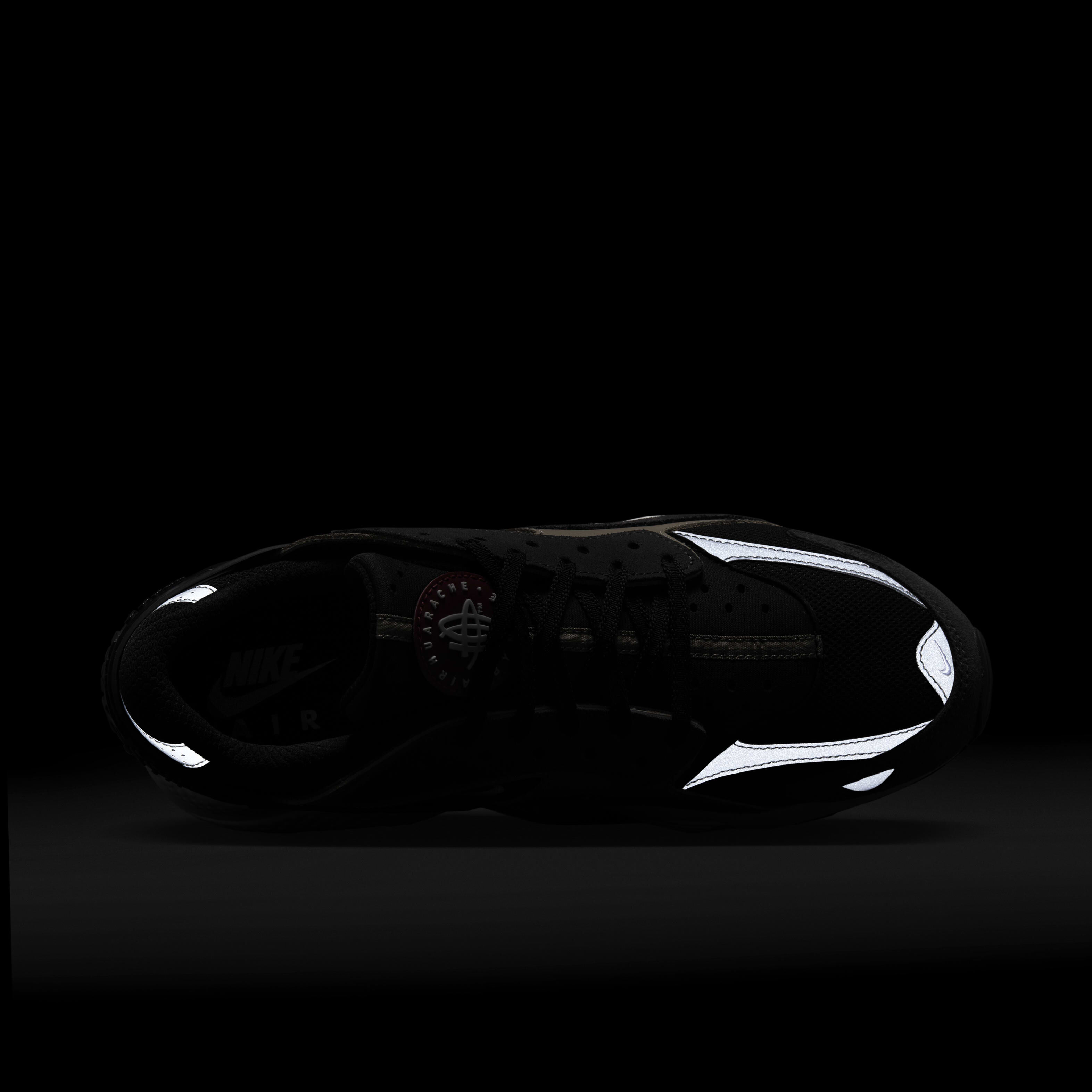 Nike Air Huarache Runner image number 9