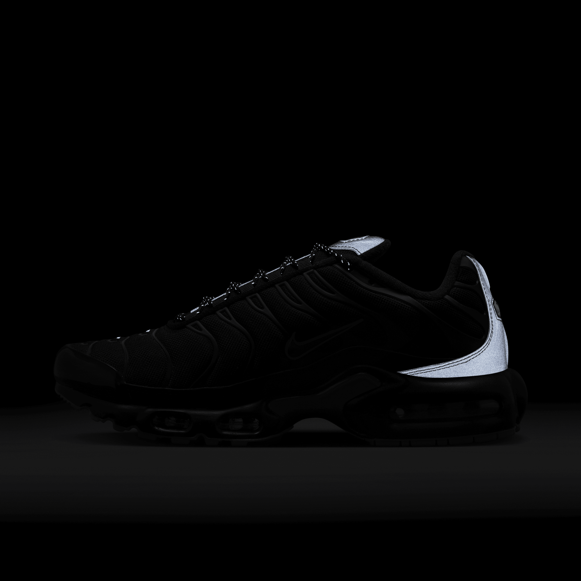 Nike air max clearance plus tn black leather