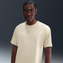 نايكي سبورتسوير بريميوم ايسنشالز