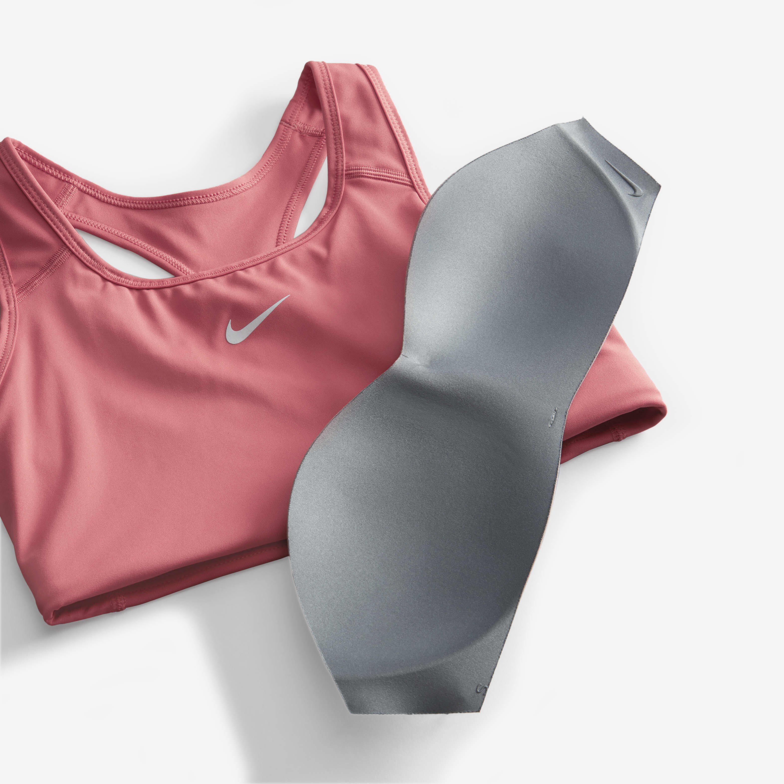 نايكي سووش image number 3