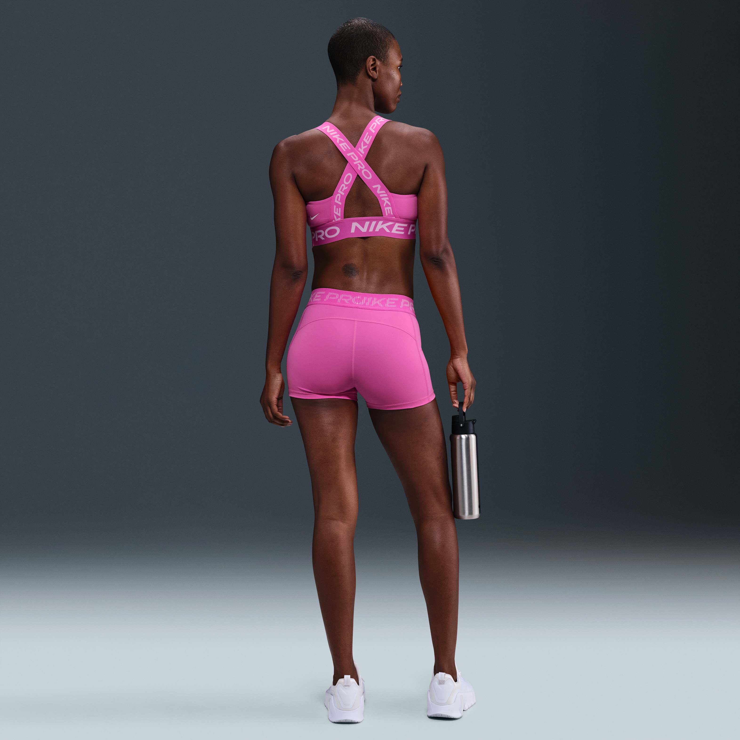 Nike Pro image number 4