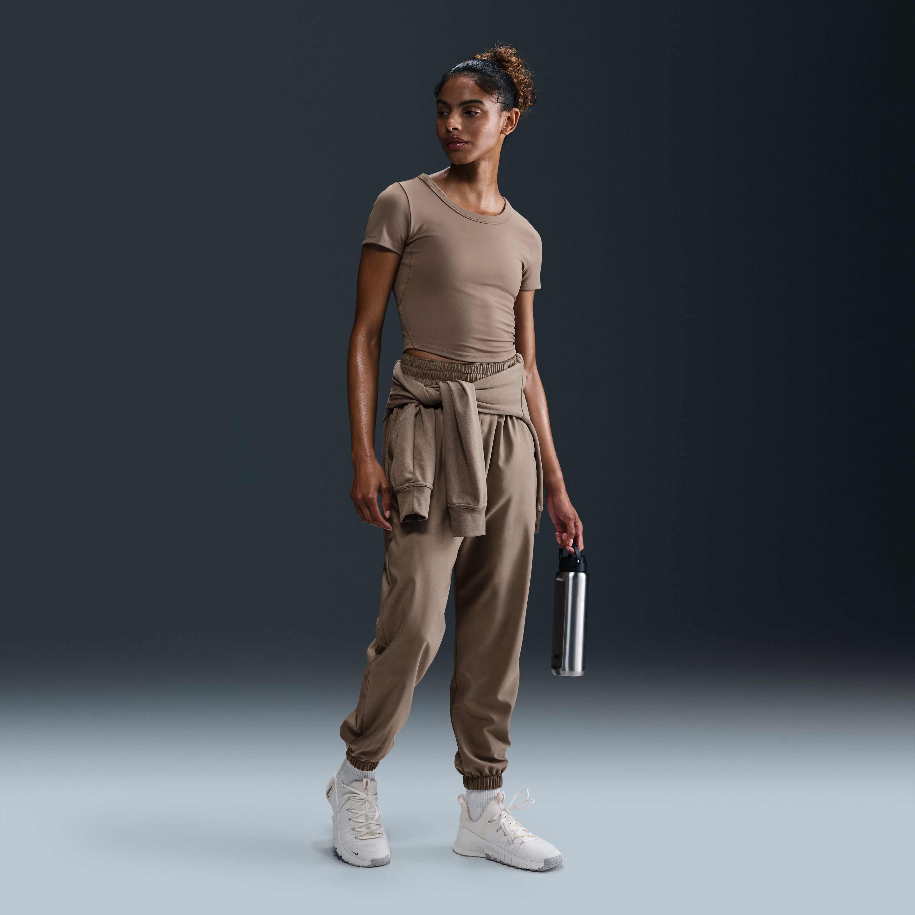 نايكي ون فيتد image number 3