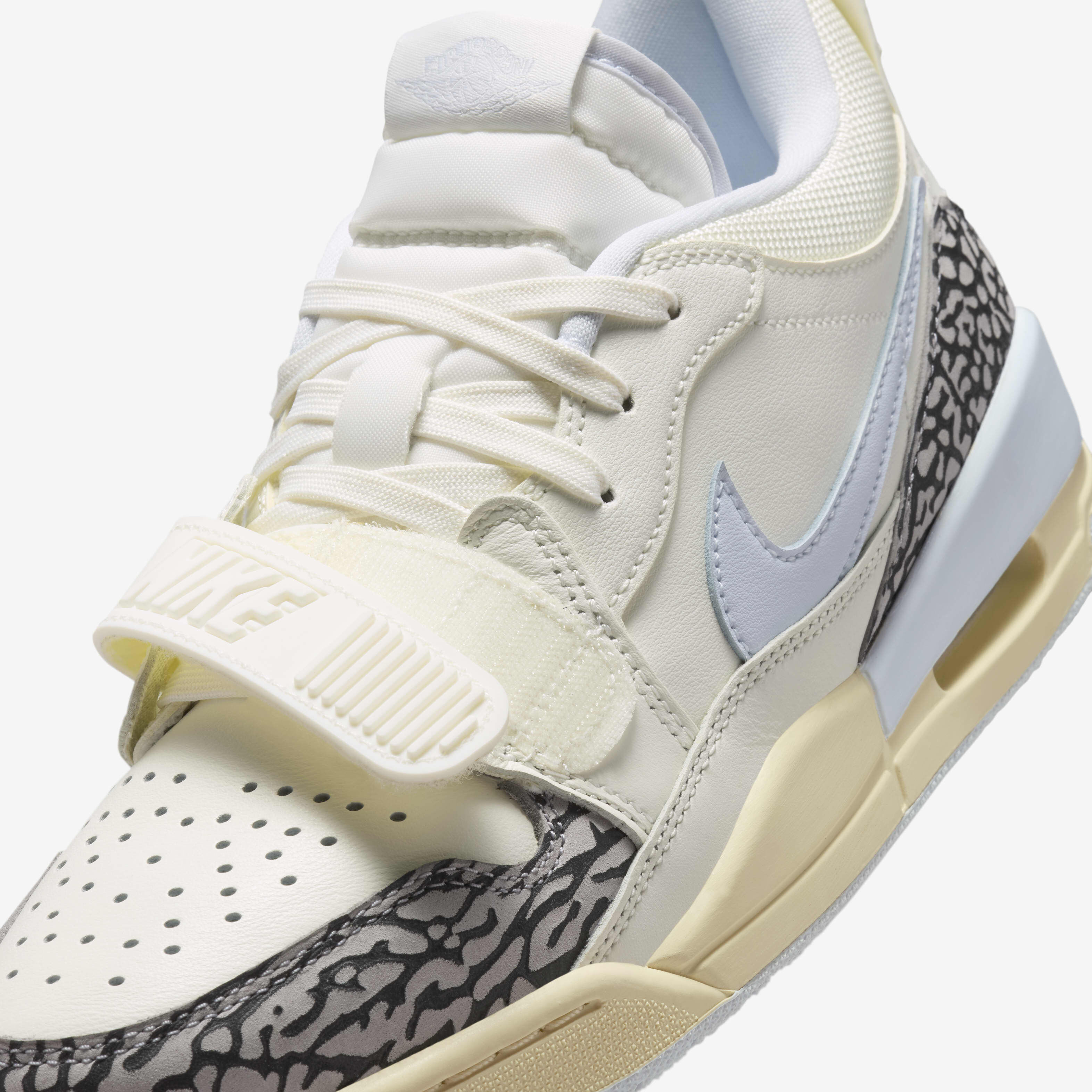 Air jordan legacy 312 fit best sale