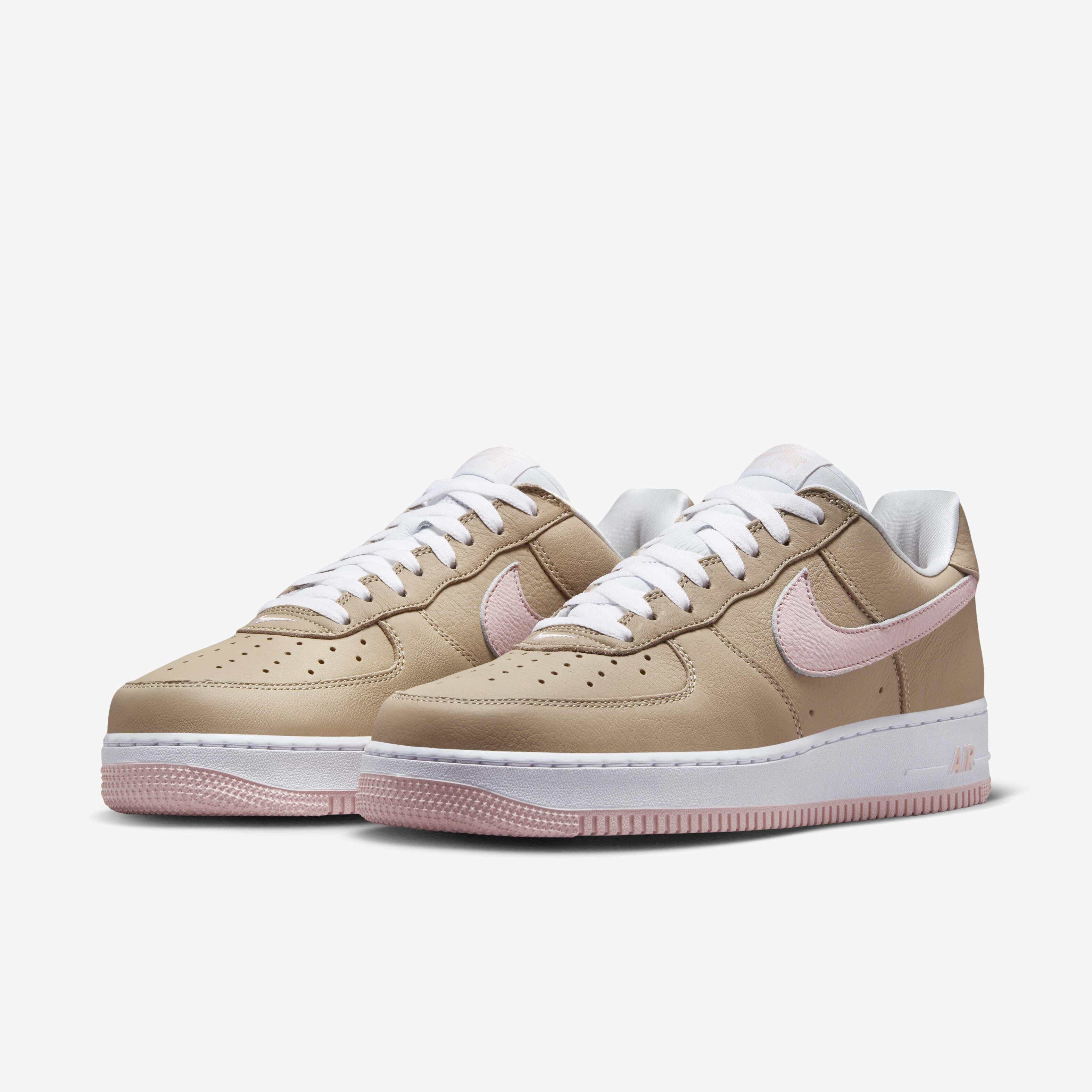 Nike Air Force 1 Low Retro image number 4
