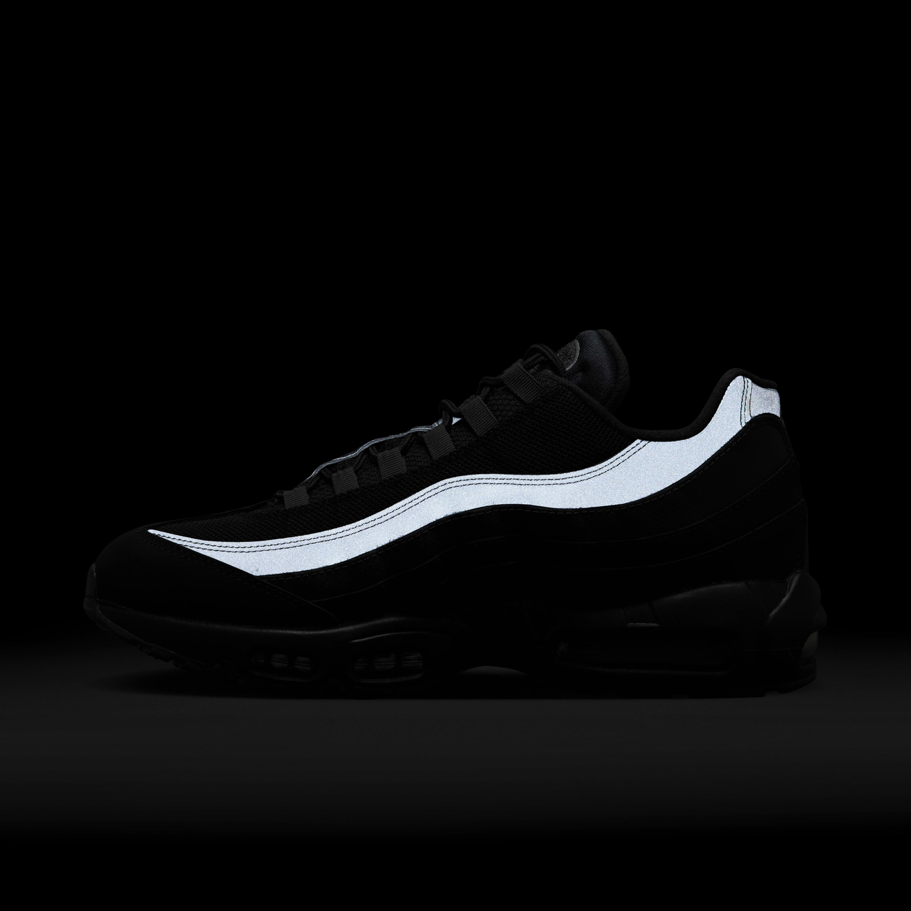 Buy Nike Air Max 95 Men s Shoes Nike Saudi Official