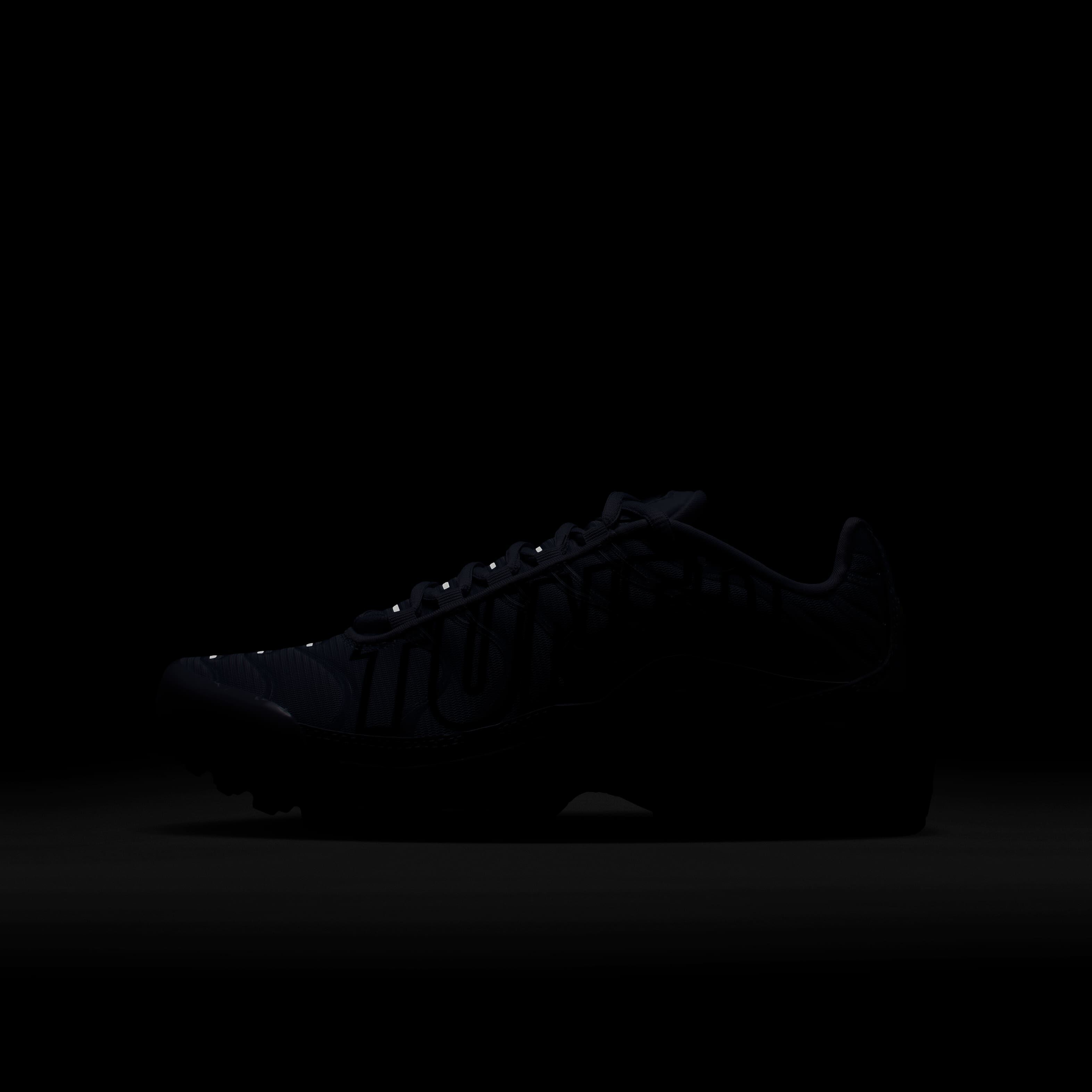 Nike Air Max Plus image number 8