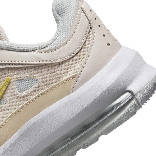 Nike air sales max axis gold