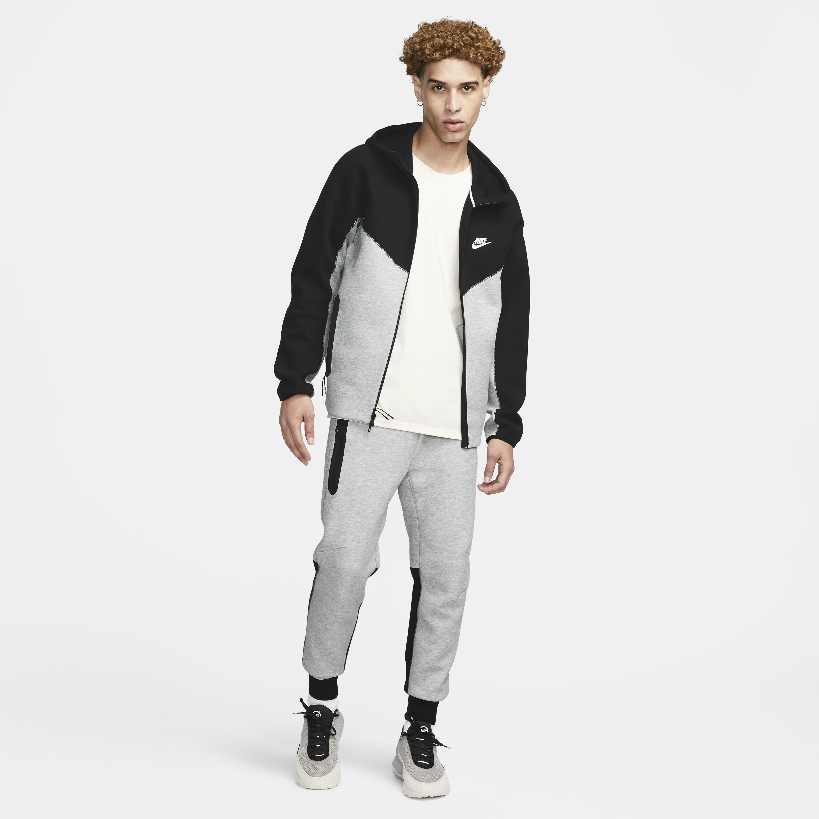 Buy Nike Sportswear Tech Fleece Men s Joggers Nike Saudi Official