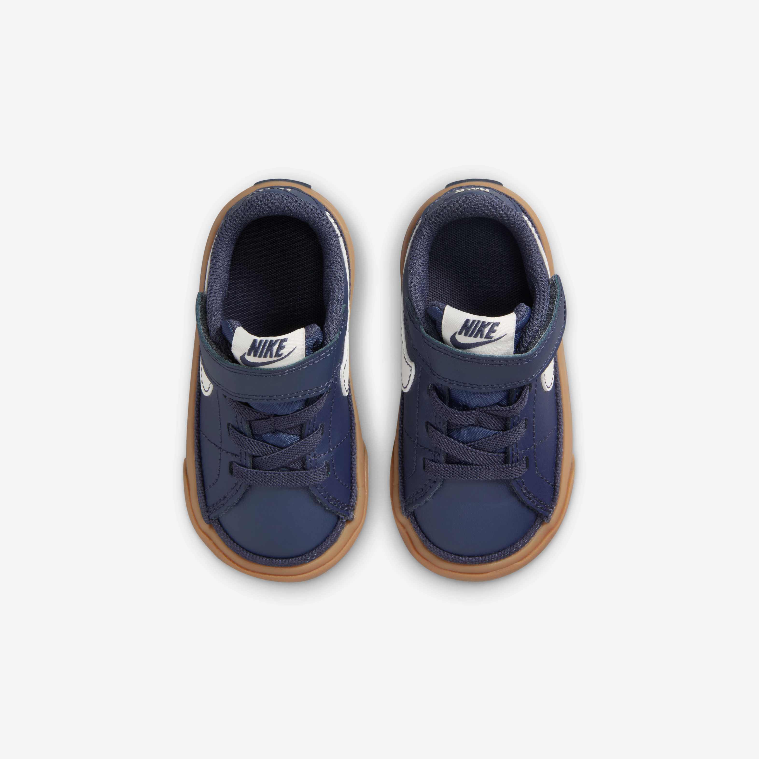 NikeCourt Legacy image number 3