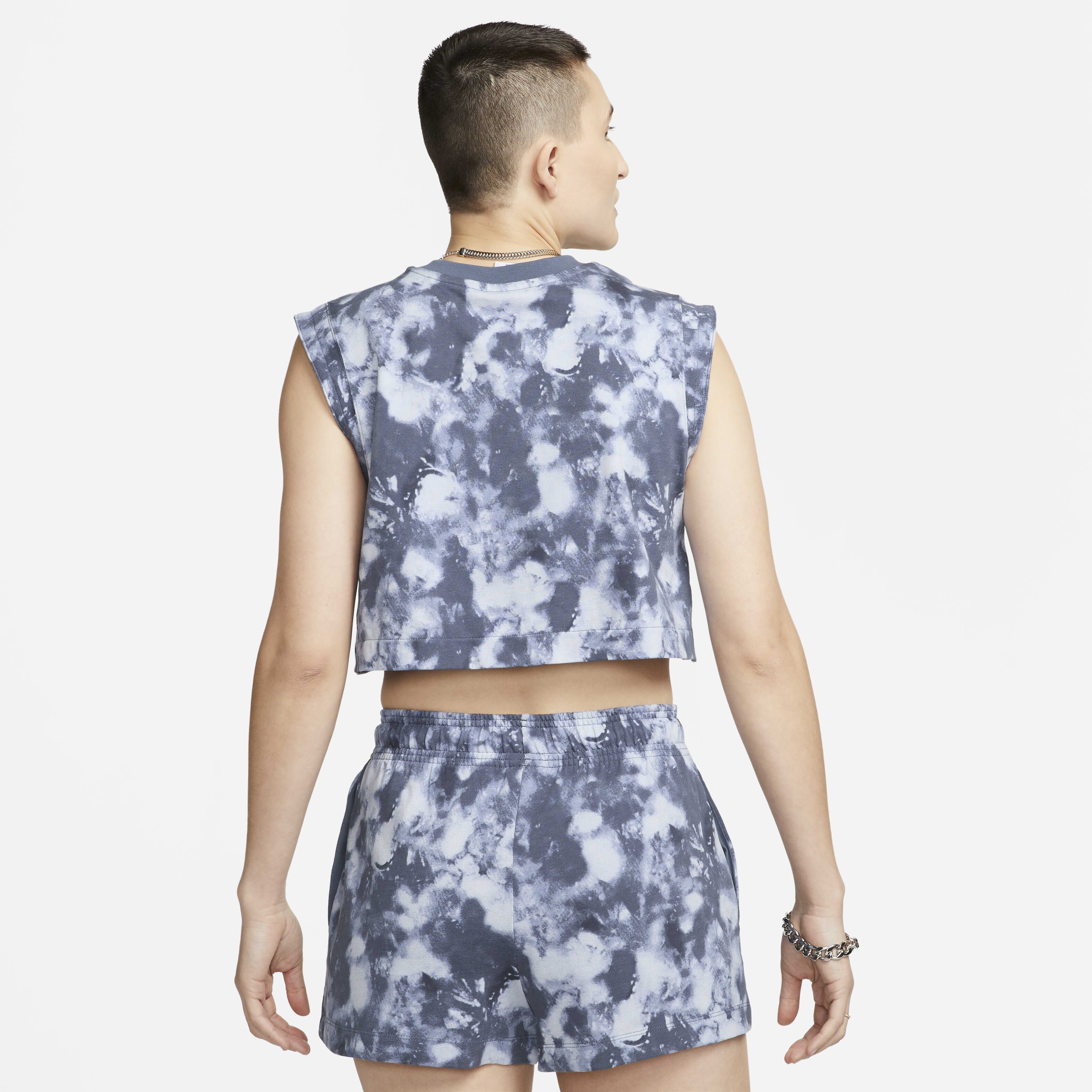 نايكي سبورتسوير image number 1