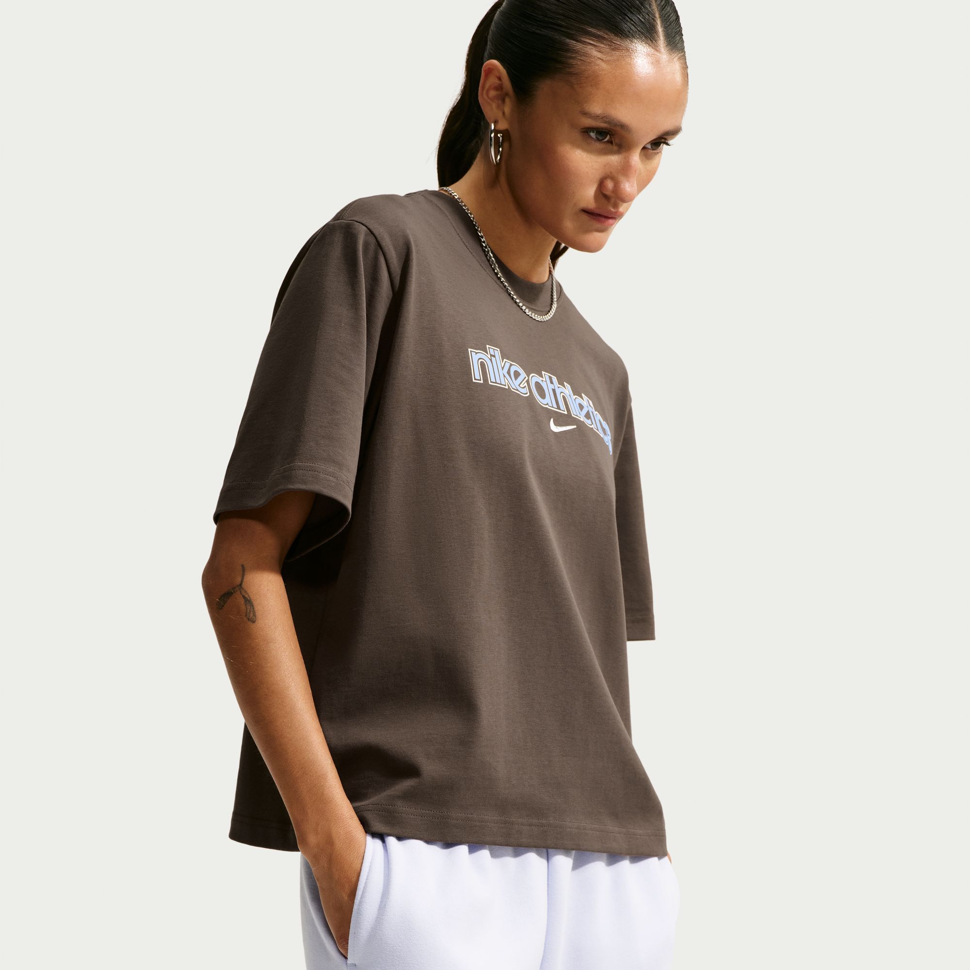 Nike Sportswear Essentials image number 4