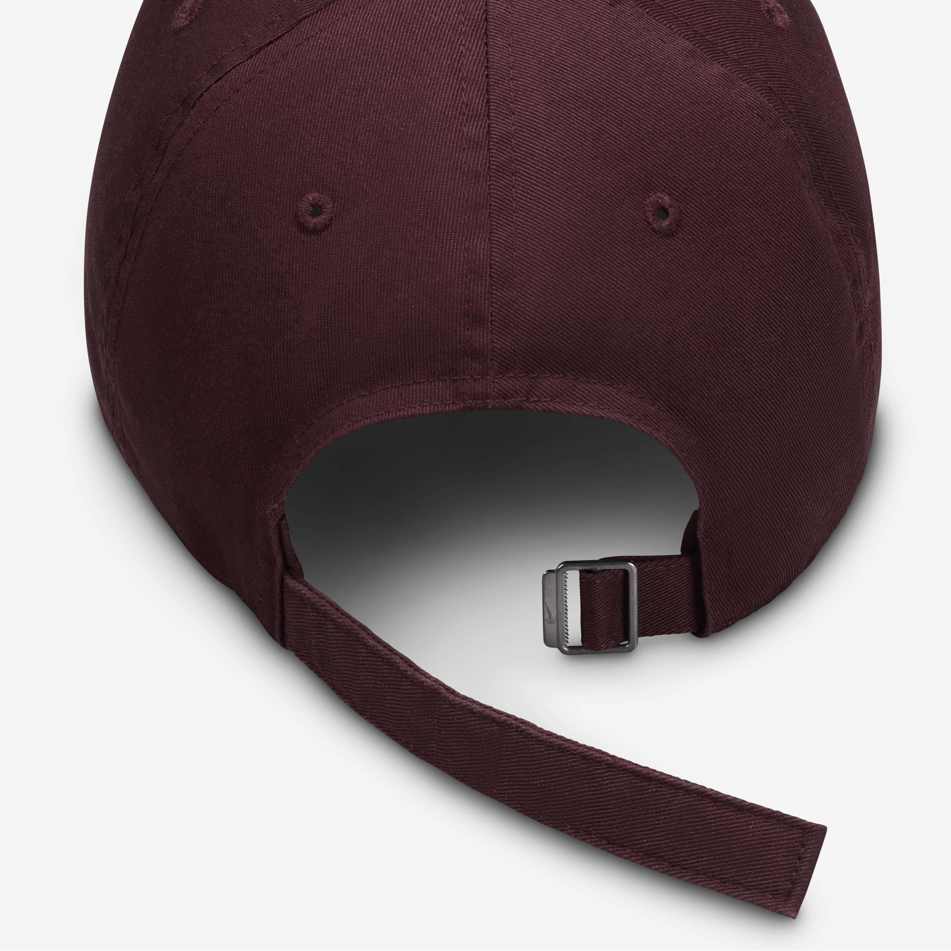 نايكي كلوب image number 2