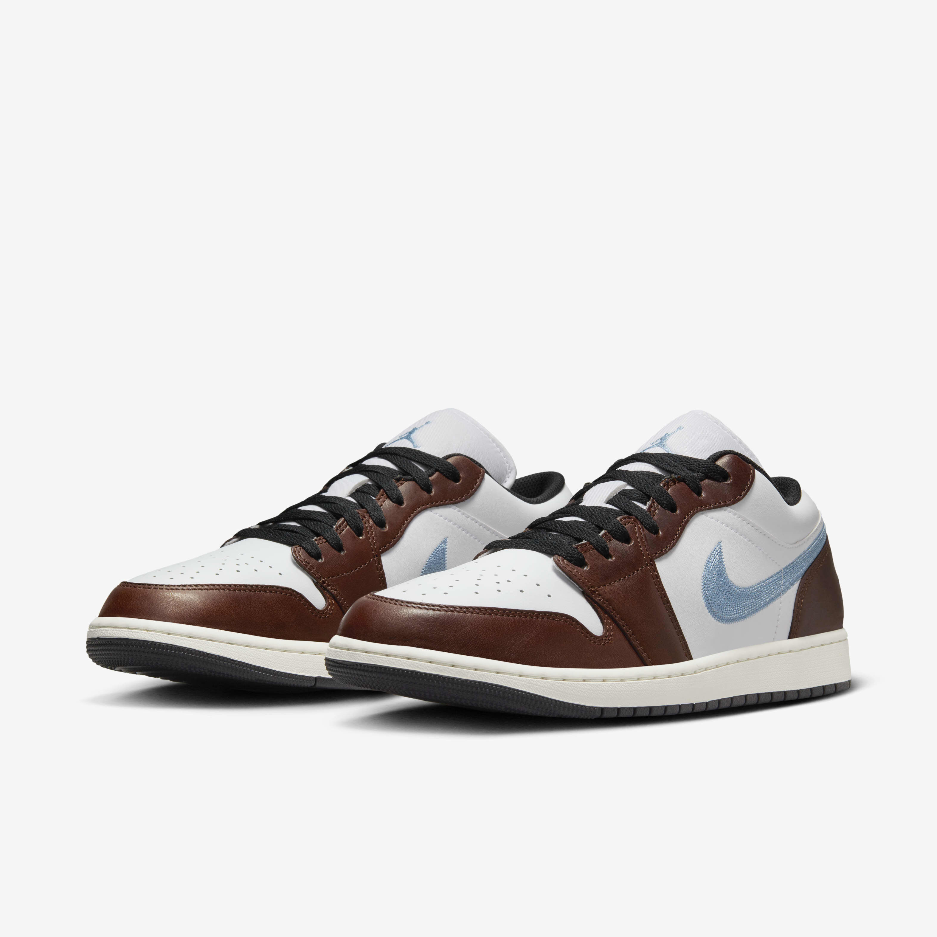 Buy Air Jordan 1 Low SE Men s Shoes Nike Saudi Official