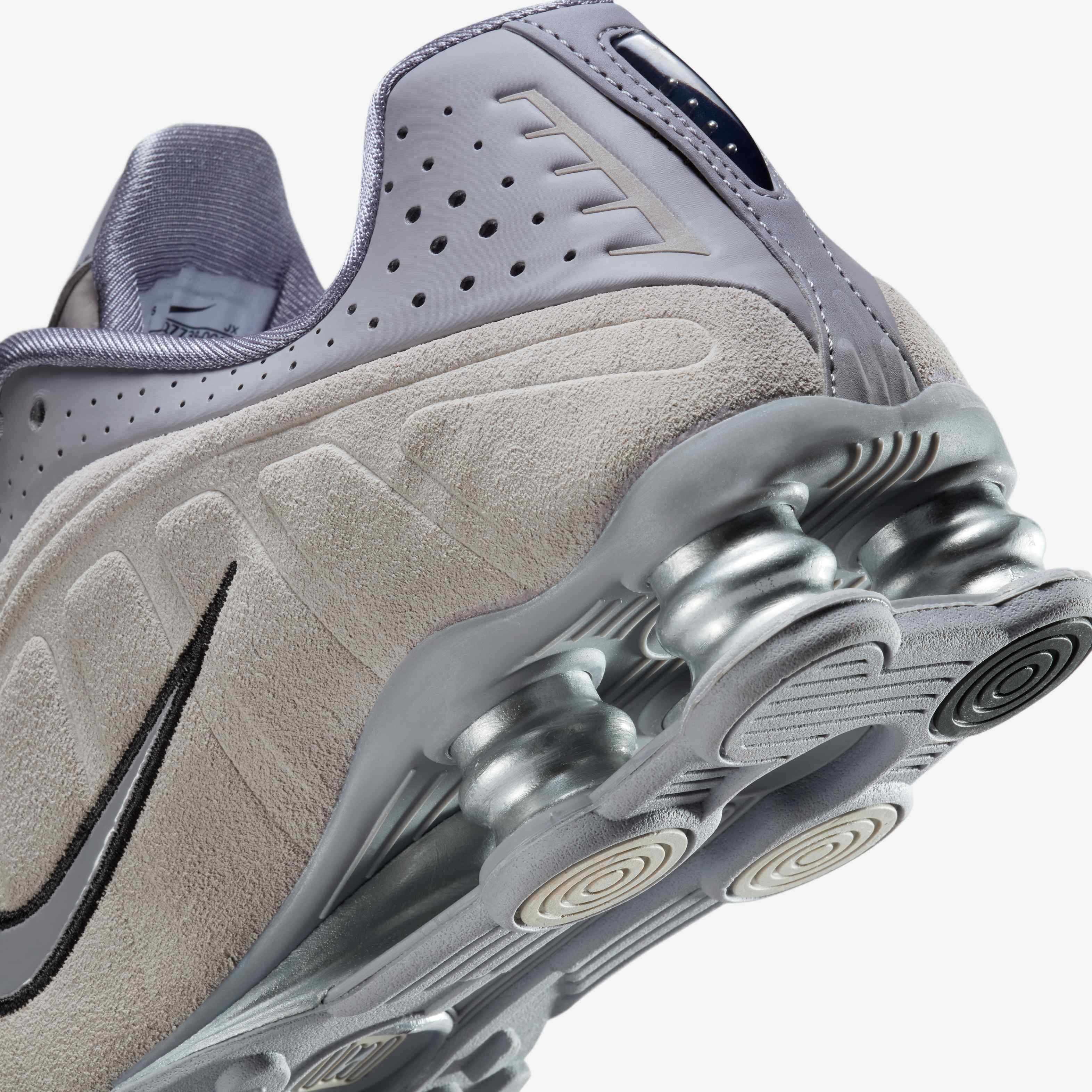 Nike Shox R4 image number 7