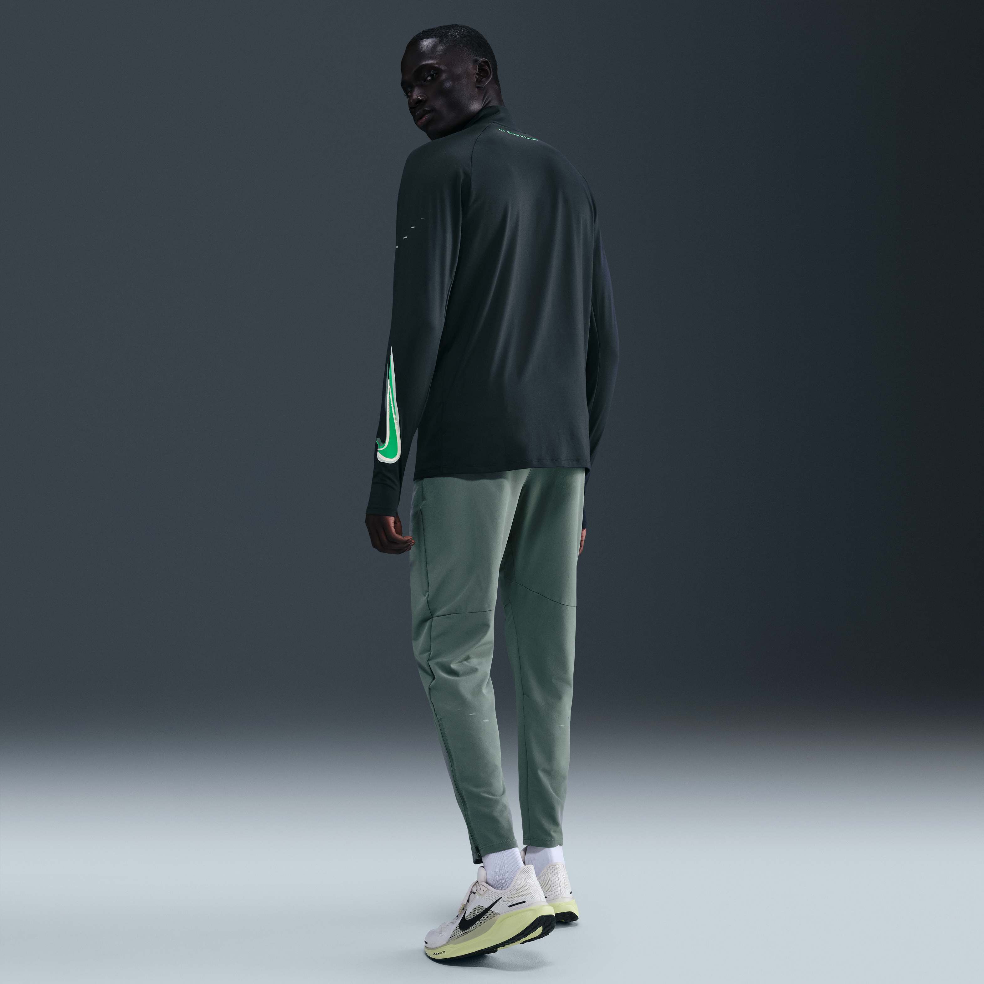 نايكي سترايد 'إليود كيبشوجي' image number 3