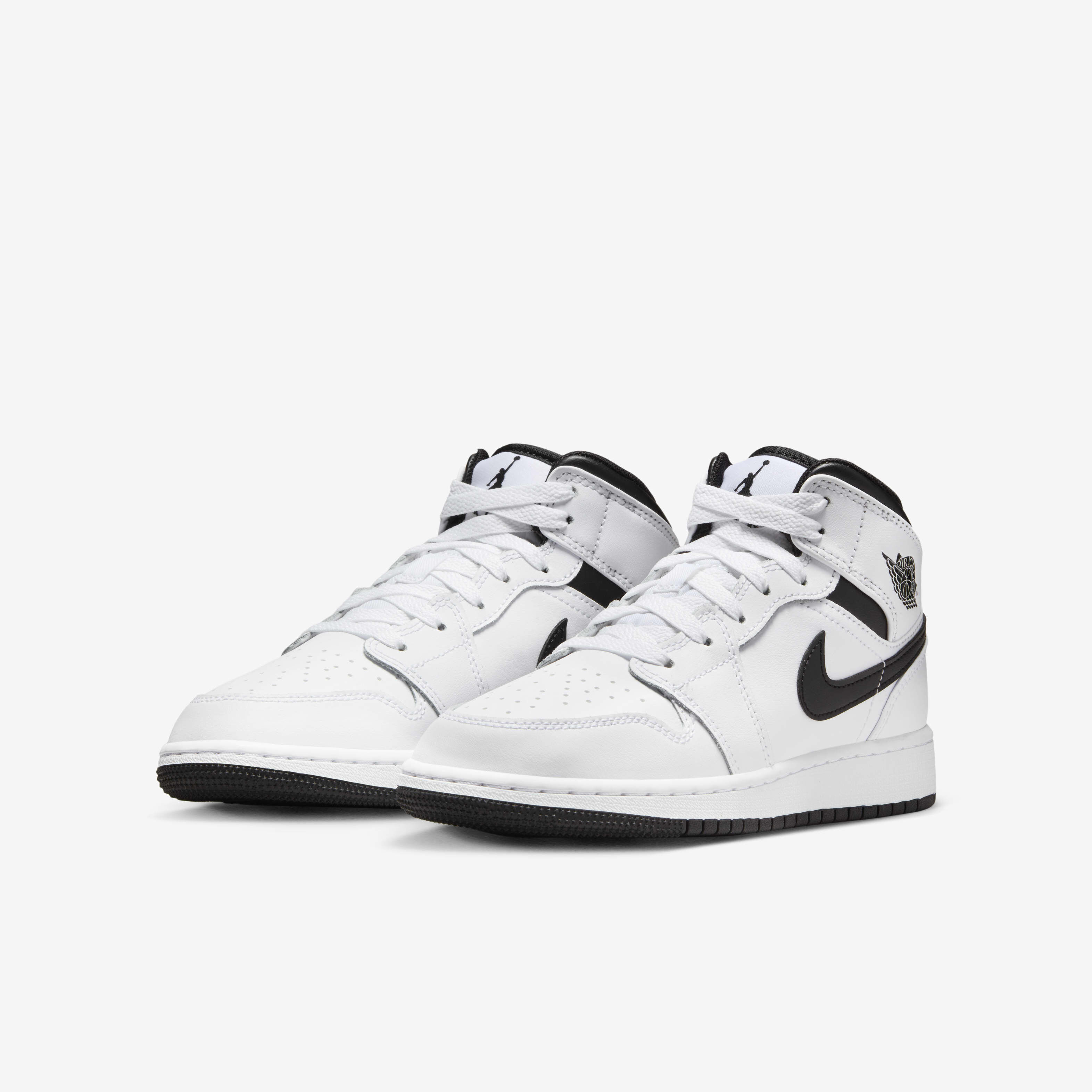 Air Jordan 1 Mid image number 4