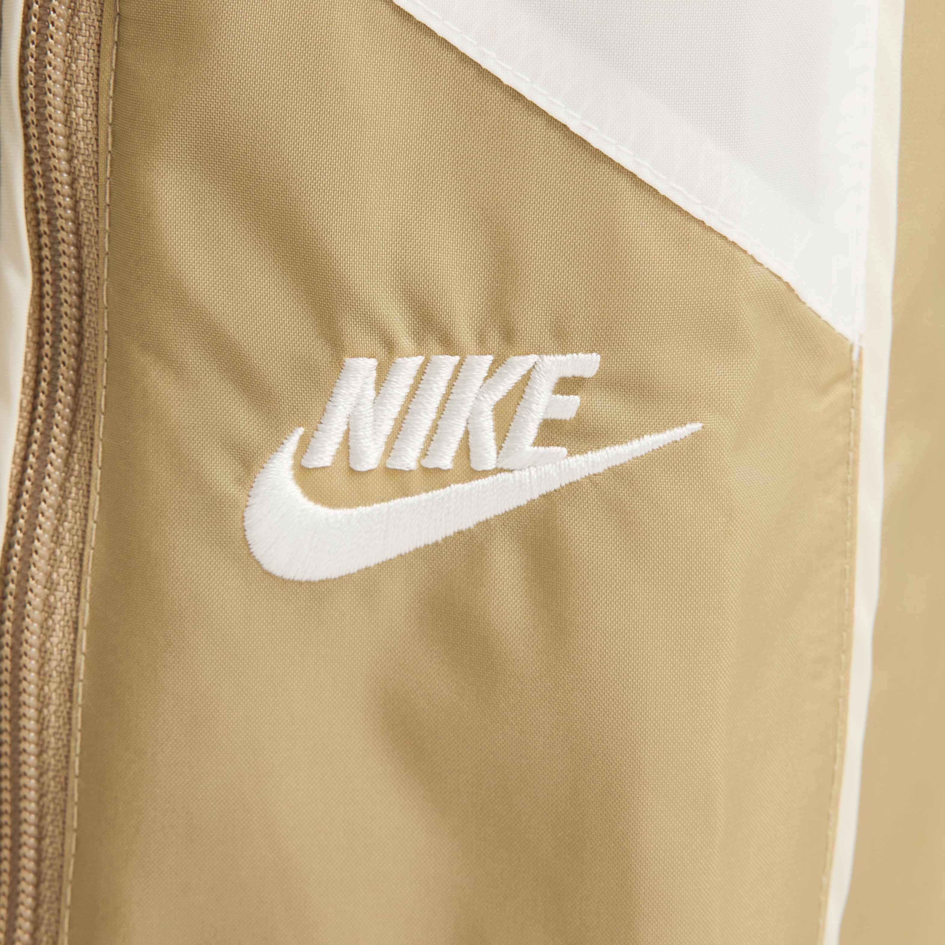 نايكي كلوب image number 4