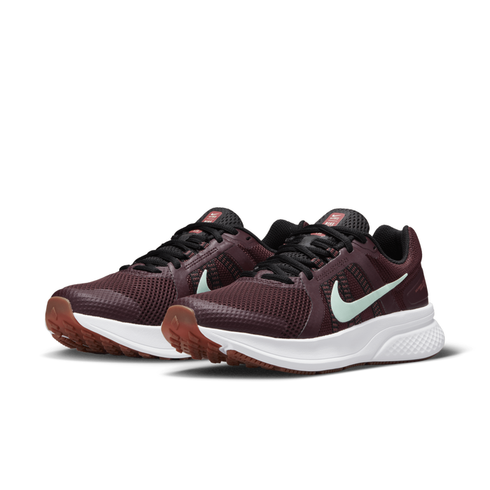 Maroon nike running shoes sales