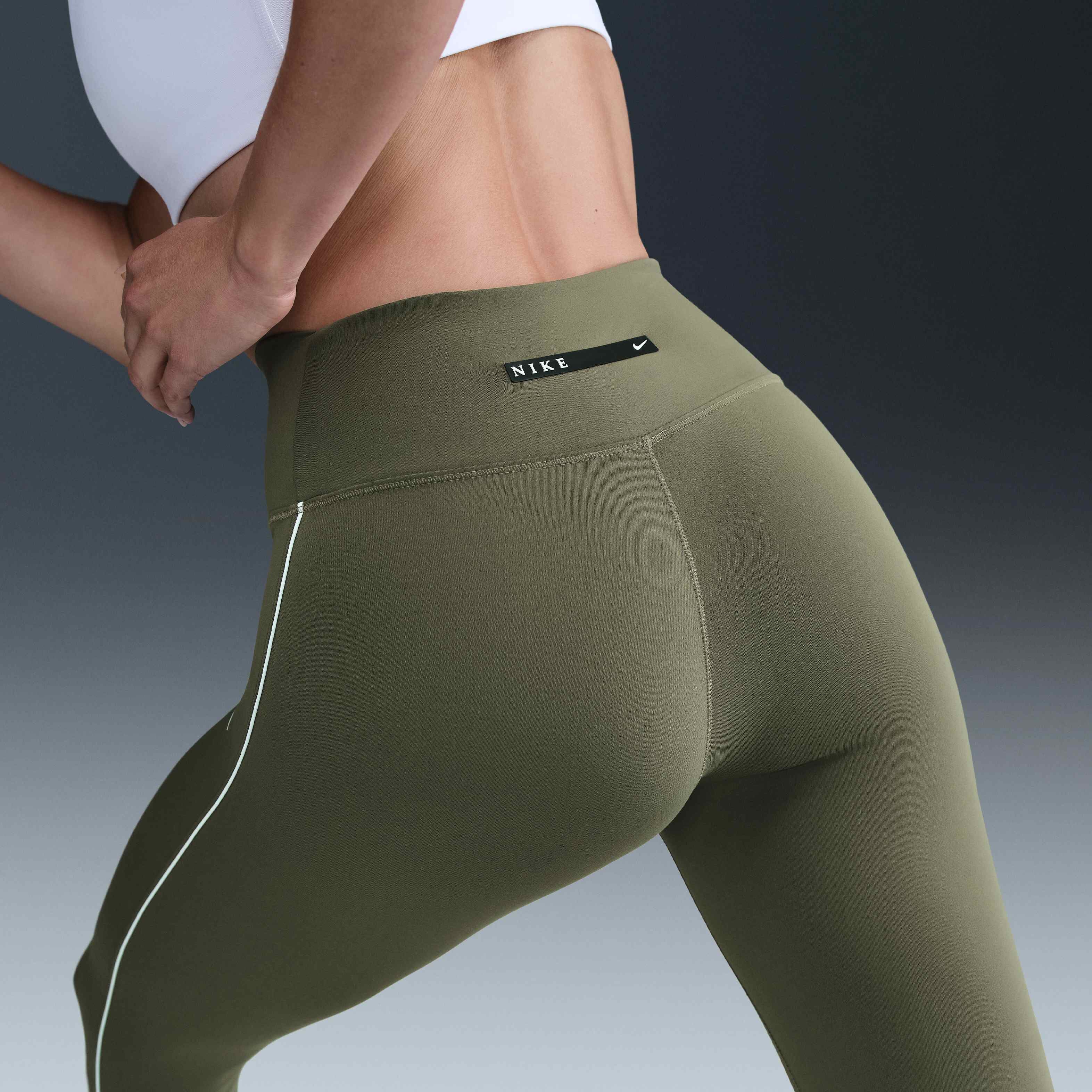 نايكي وان image number 2