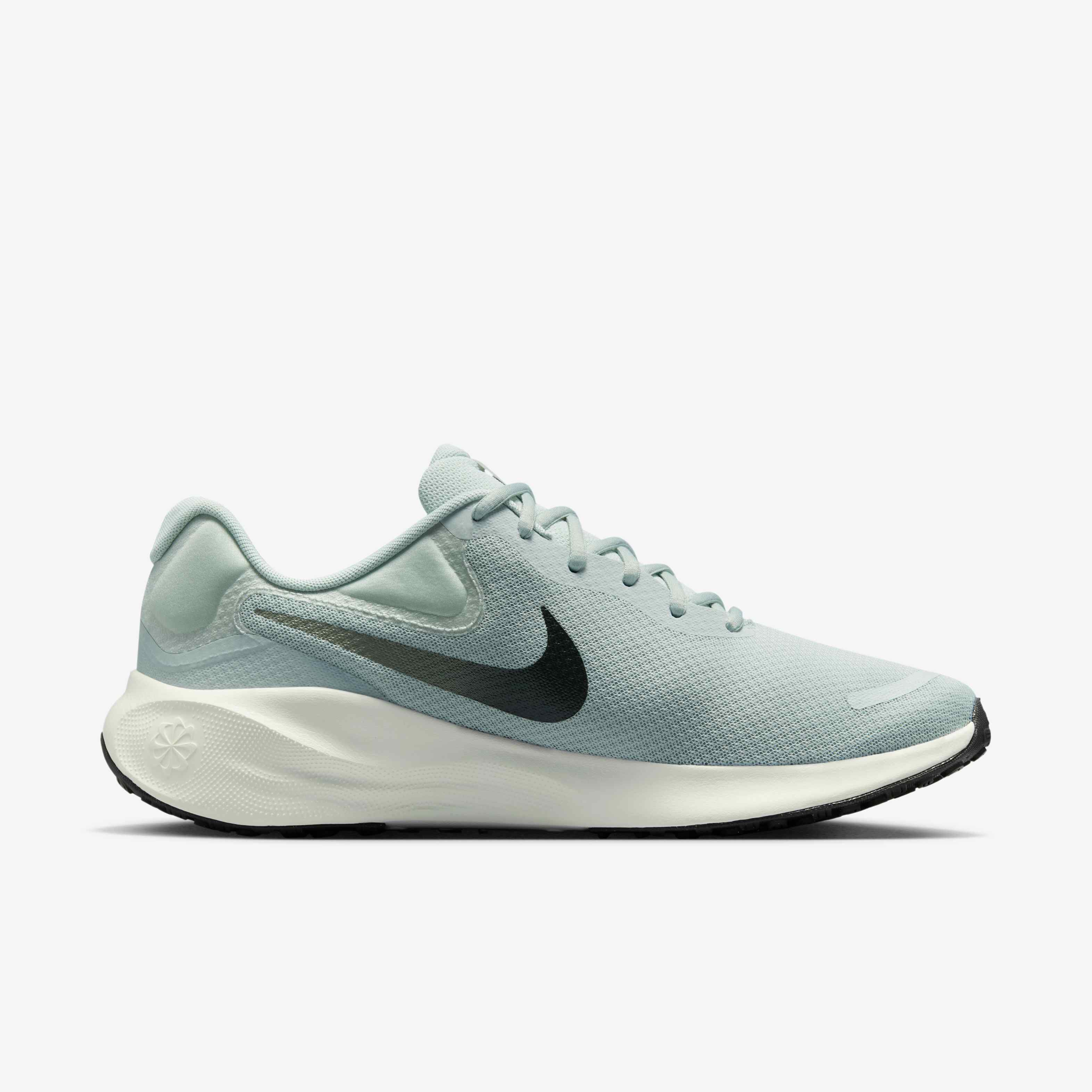 Nike Revolution 7 image number 2