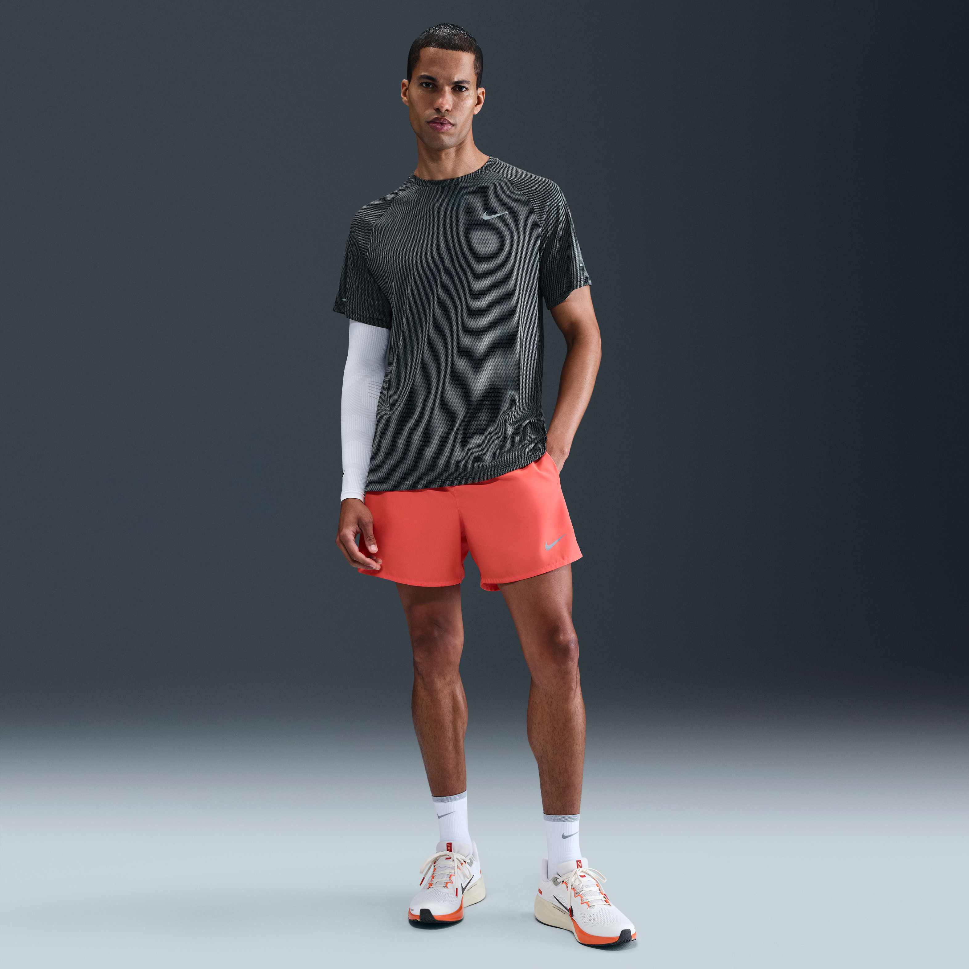 Nike Stride image number 3