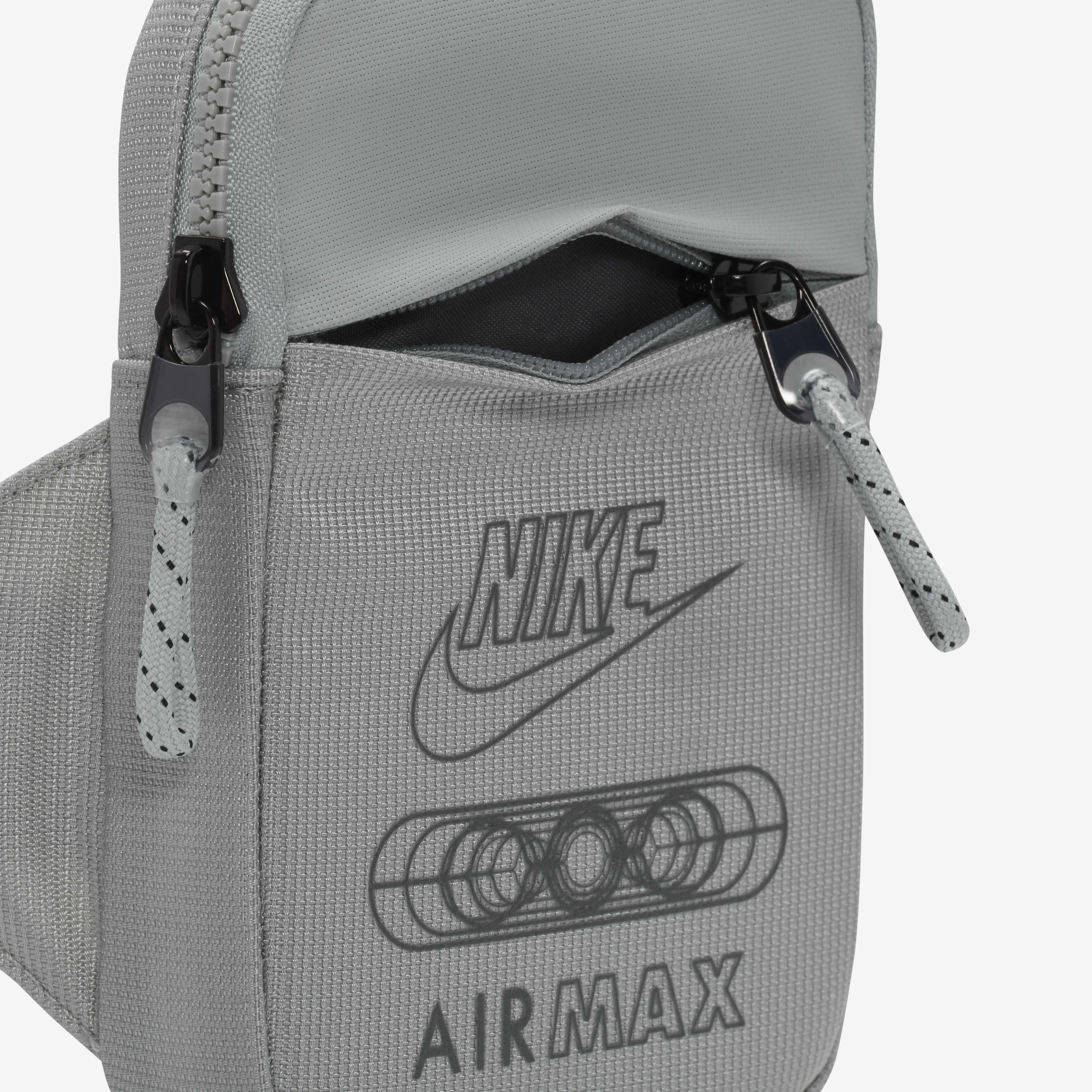 Nike Sportswear Essentials image number 5