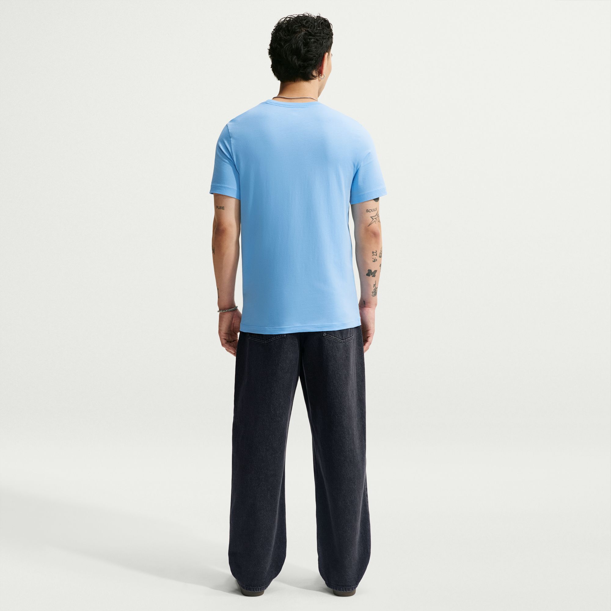 نايكي سبورتسوير image number 1