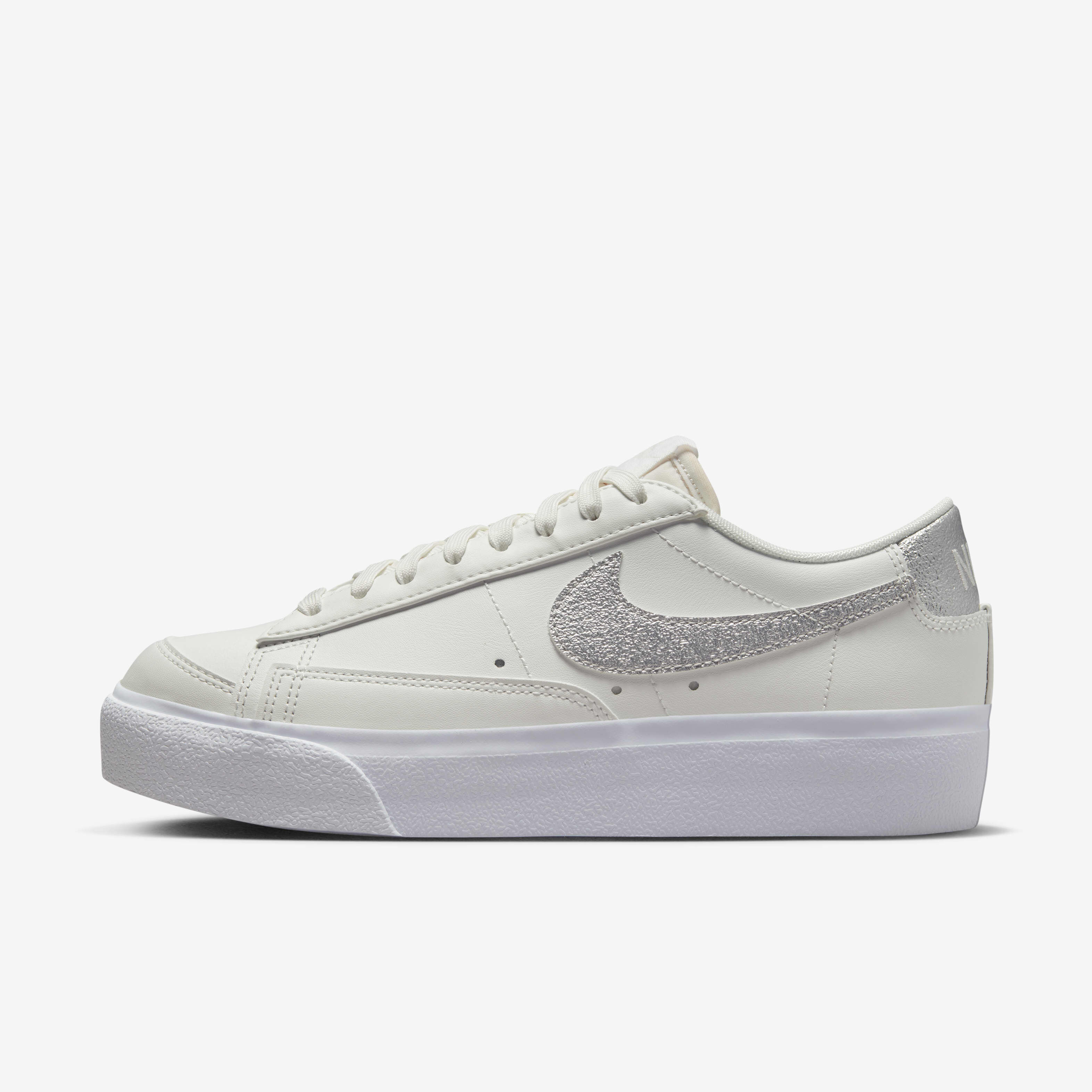 nike blazer white silver