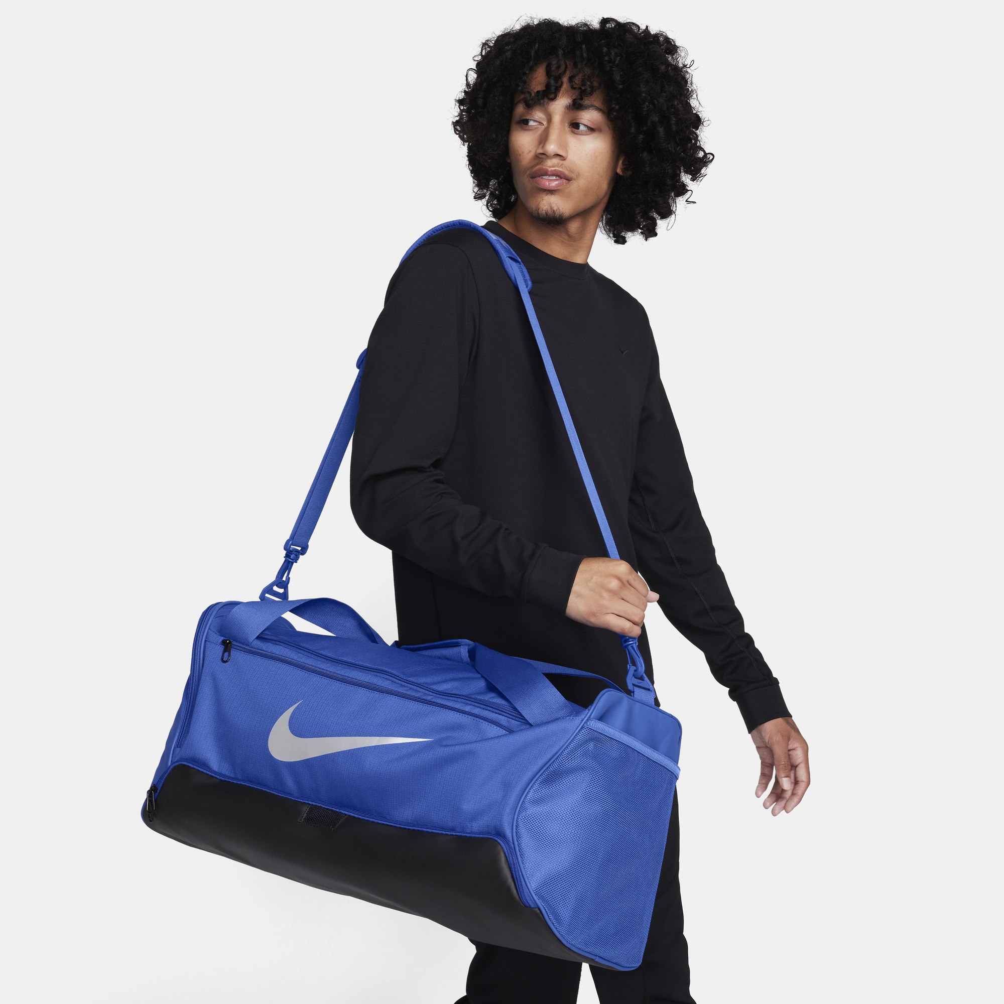 Nike brasilia hot sale lunch duffel bag