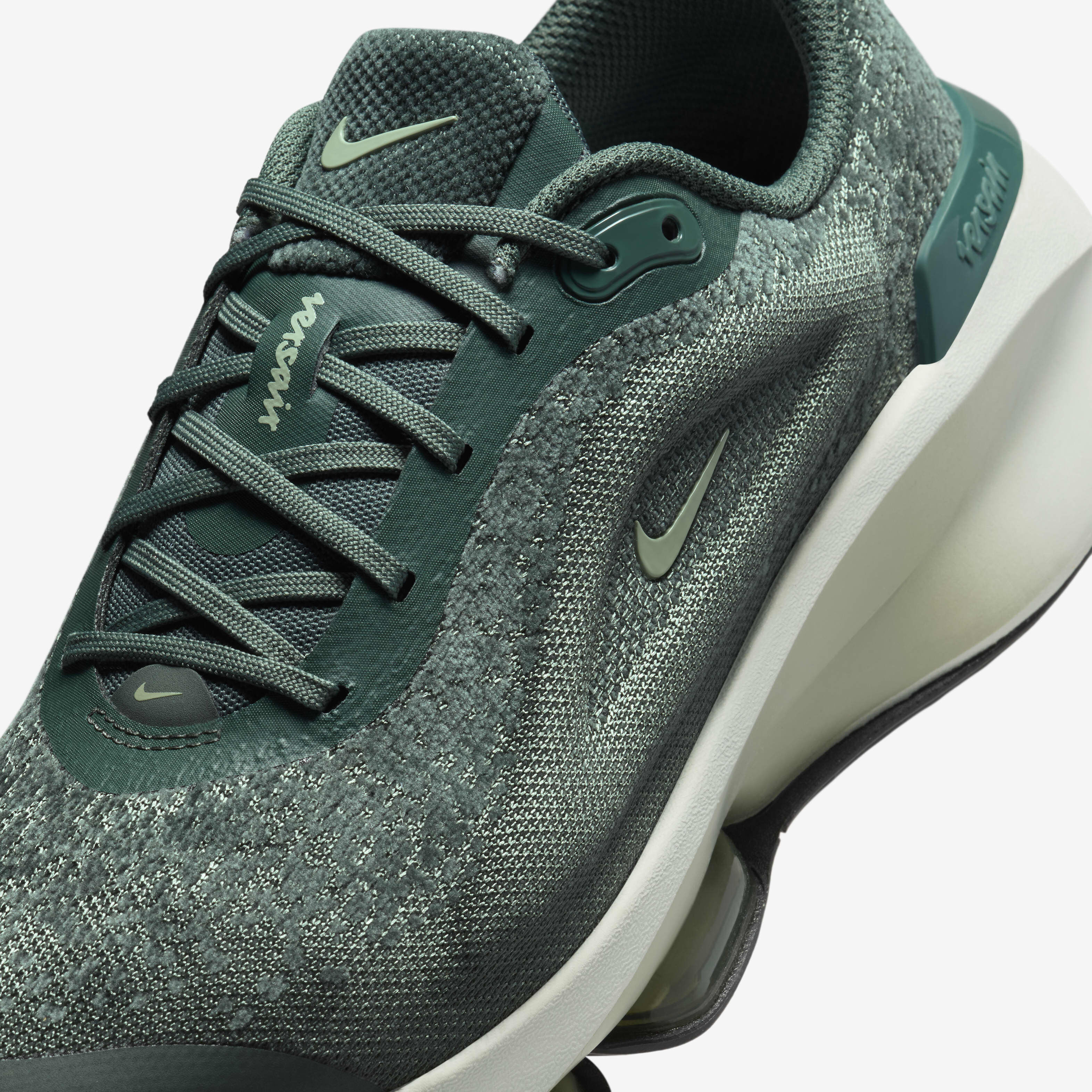 Buy Nike Versair Women s Workout Shoes Nike Saudi Official