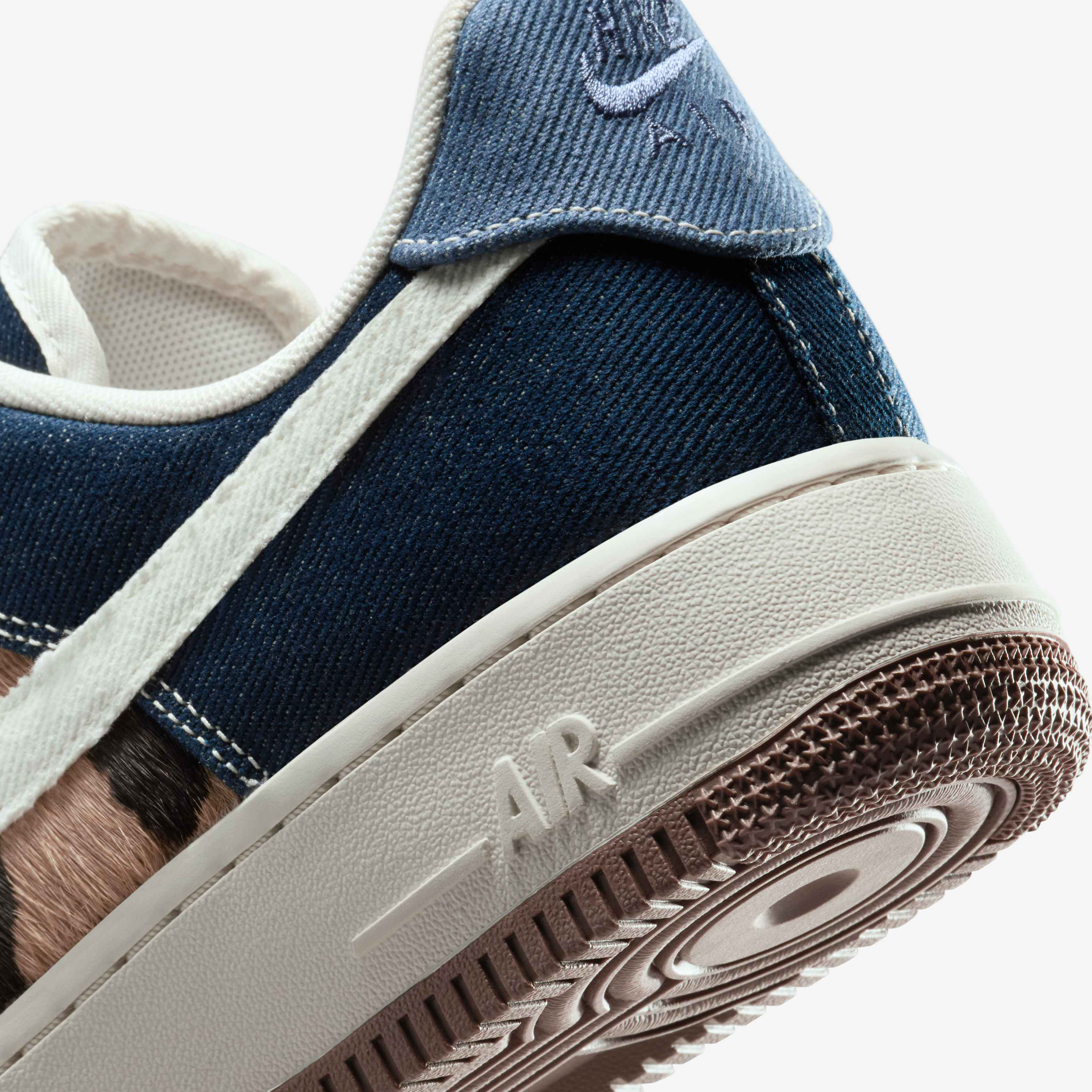 Nike Air Force 1 '07 image number 7