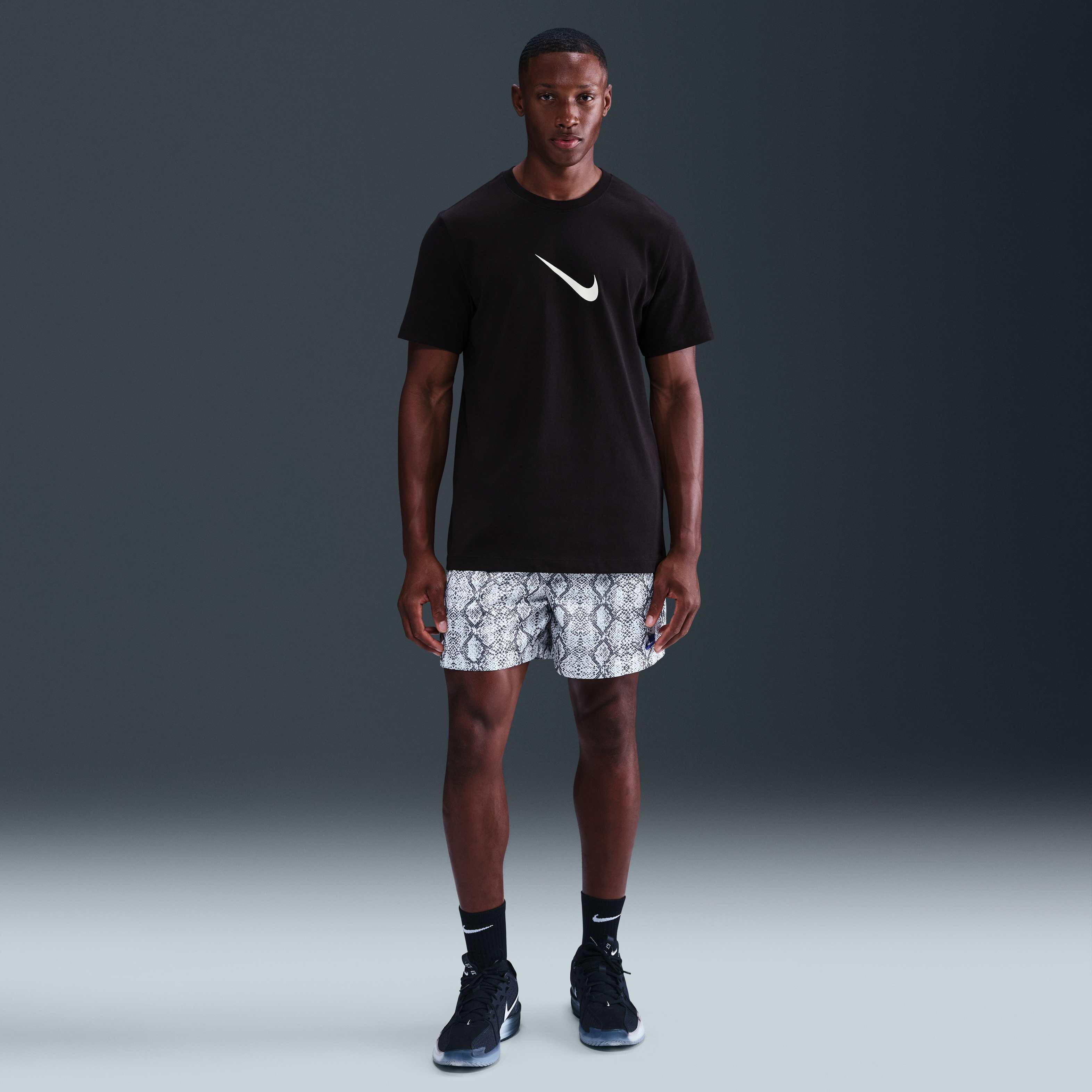 Giannis image number 3