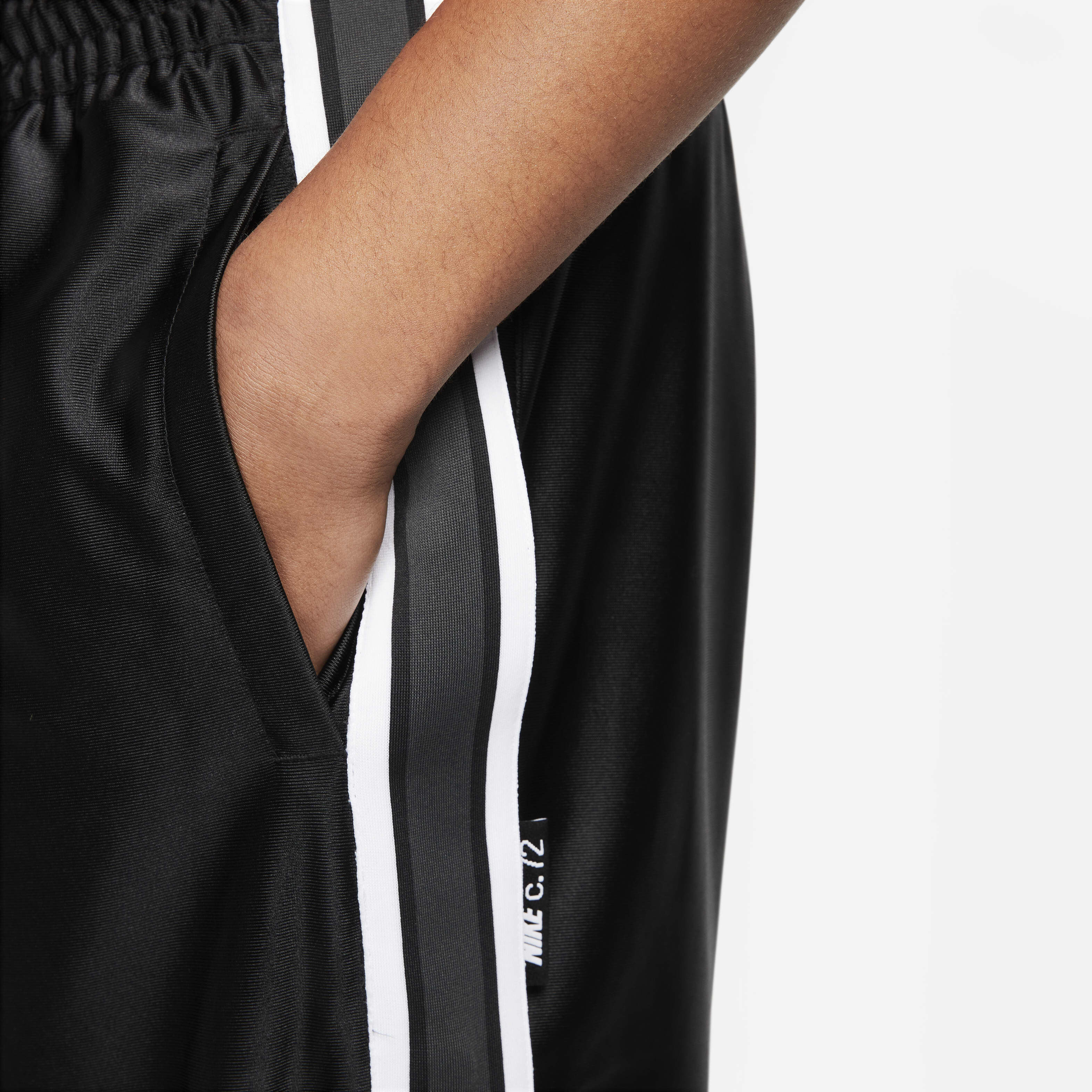 نايكي سيركا image number 2