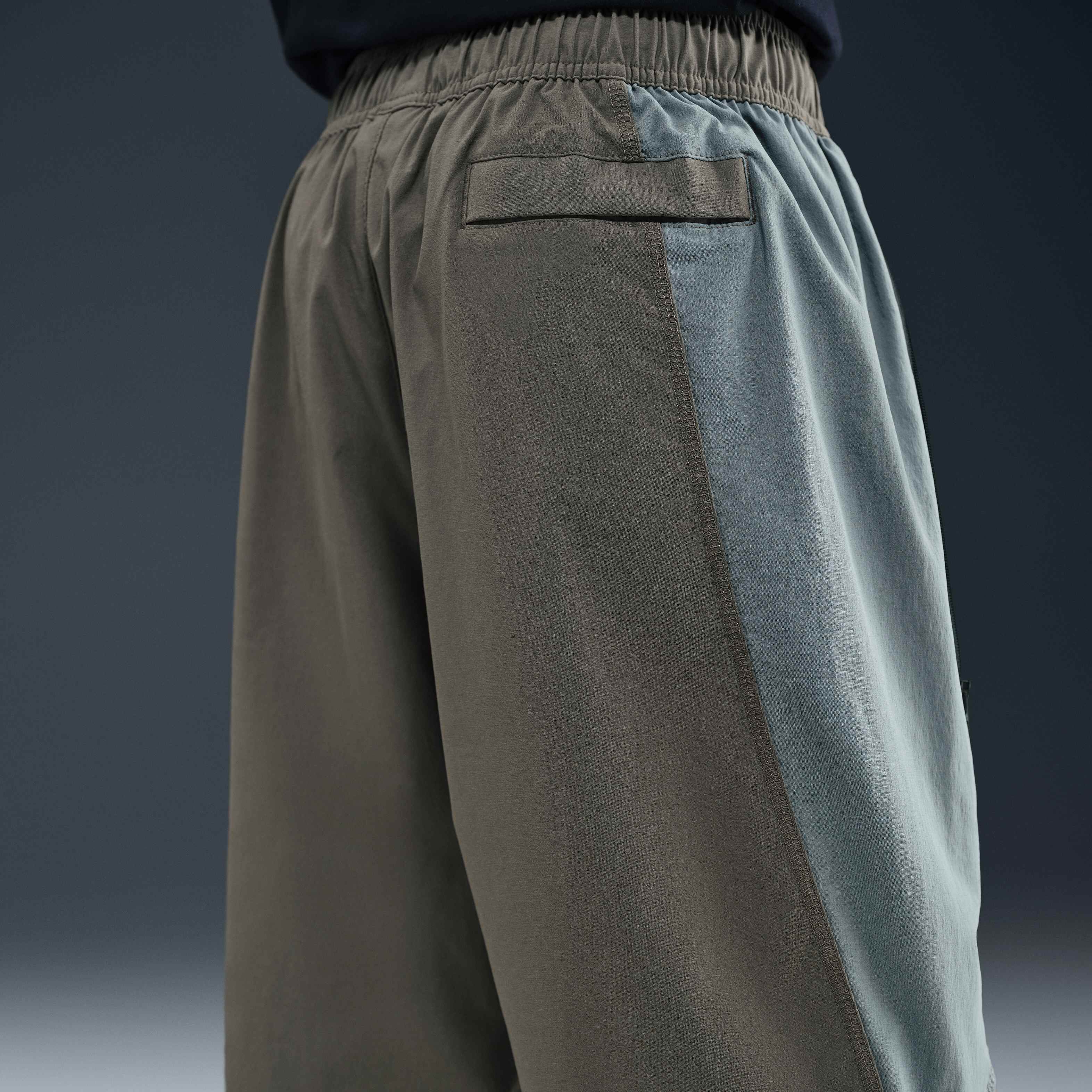 نايكي تك image number 3