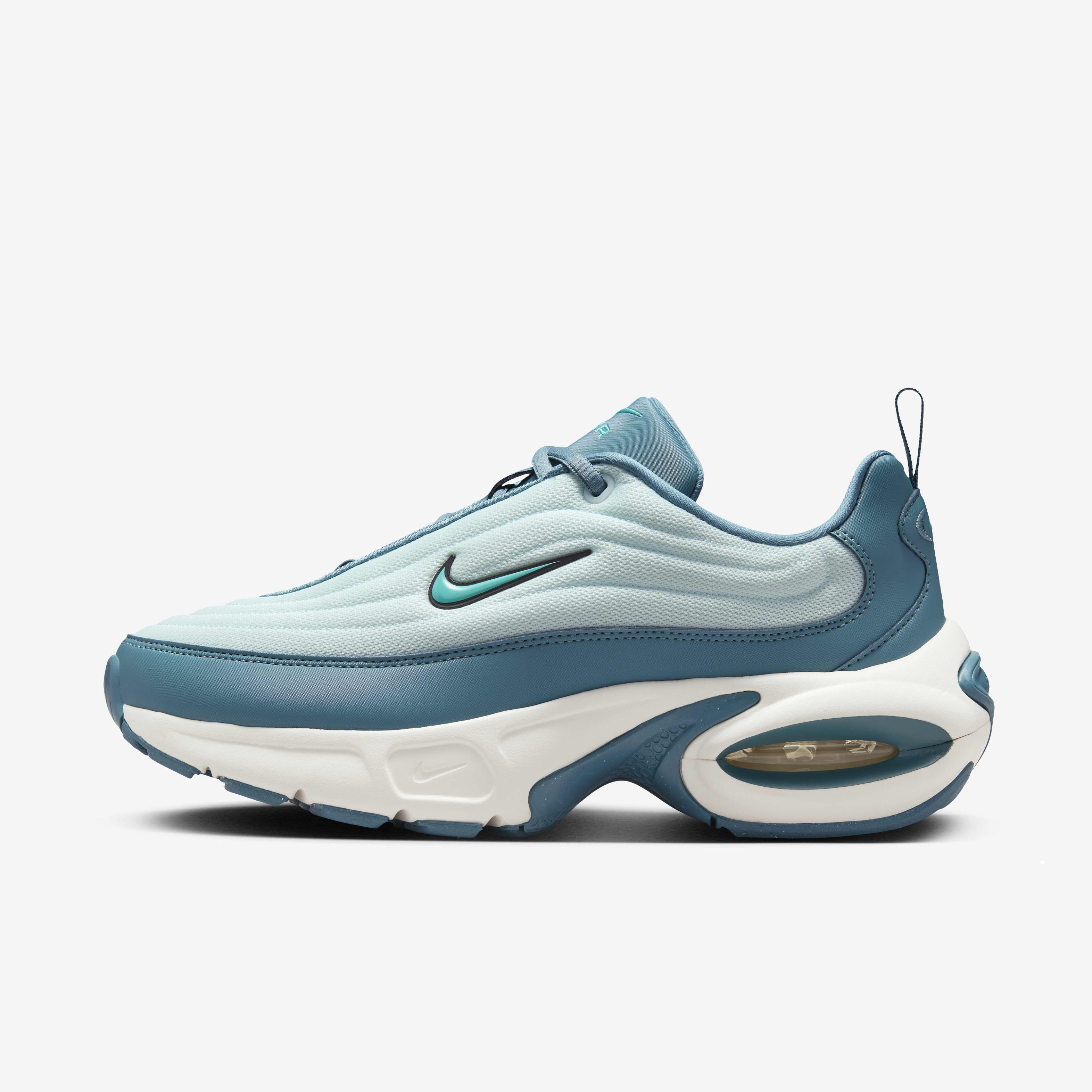 Nike cloud shoes clearance