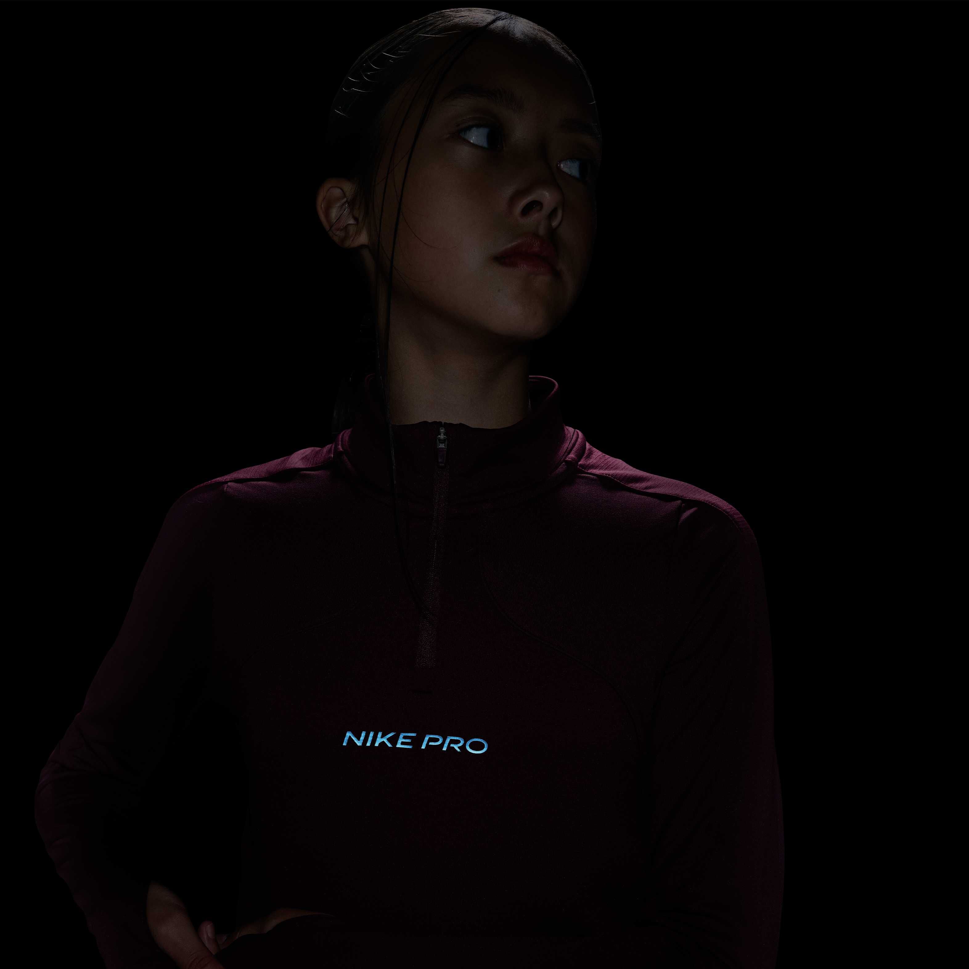 Nike Pro image number 5