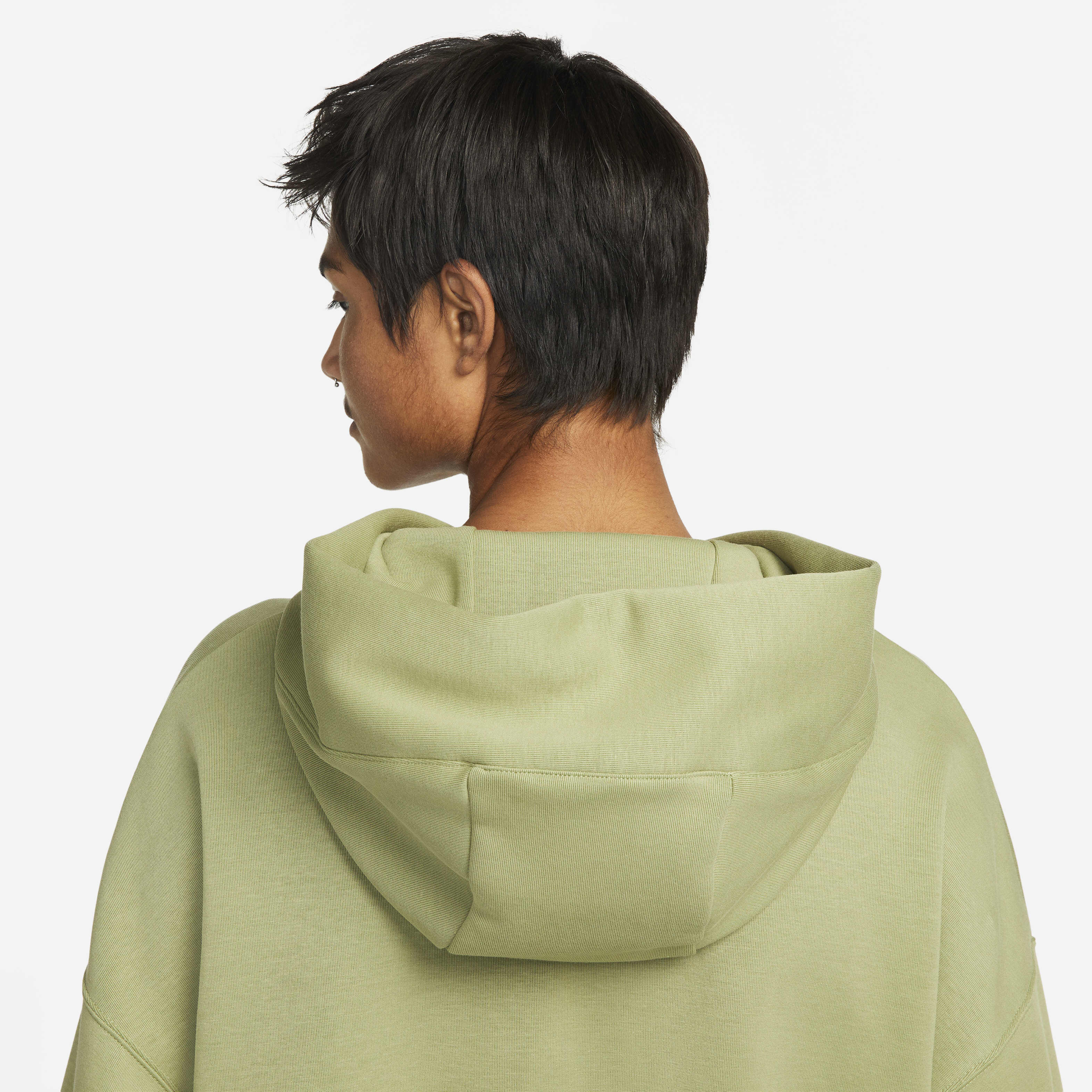 نايكي سبورتسوير تَك فليس image number 4