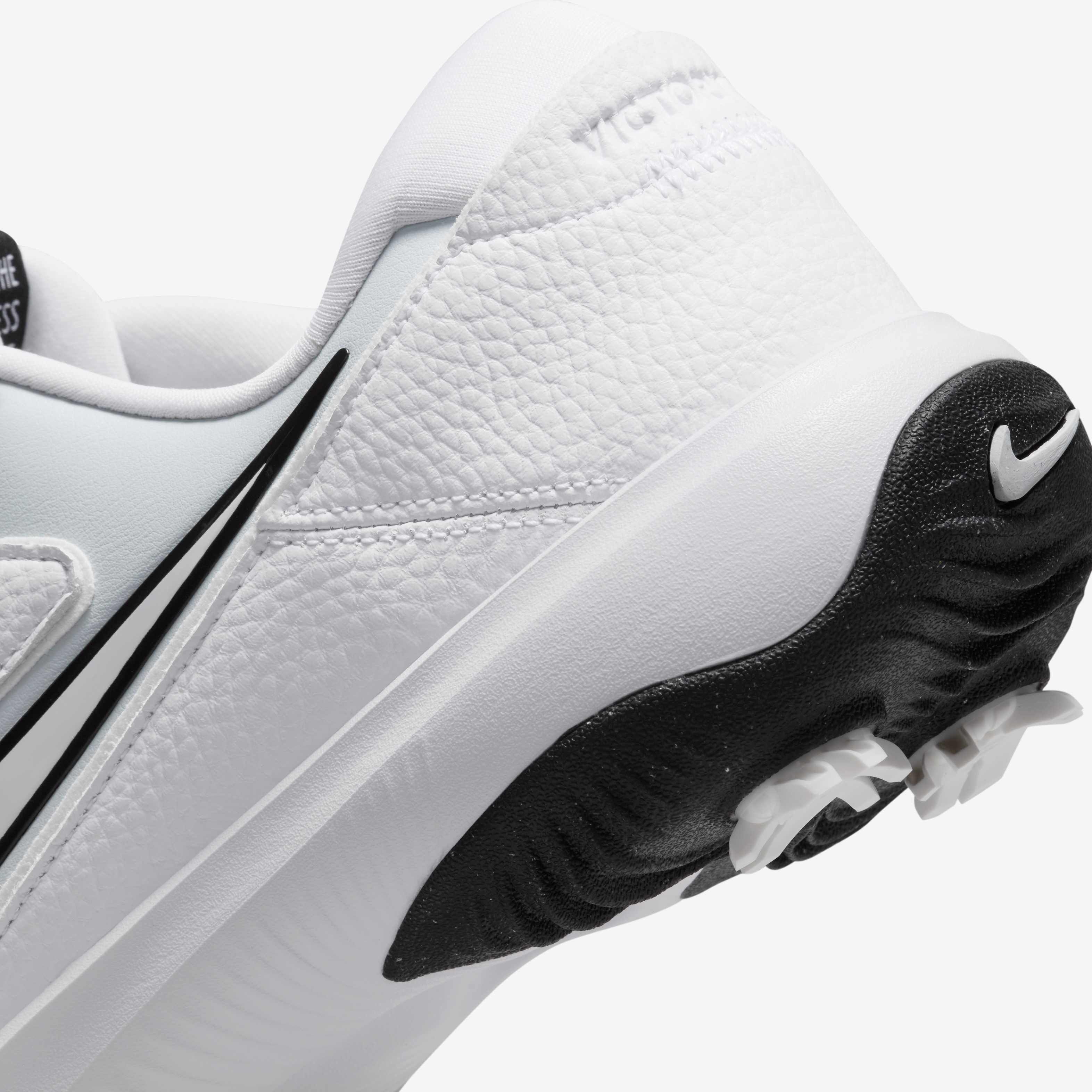 Nike Victory Pro 3 image number 8