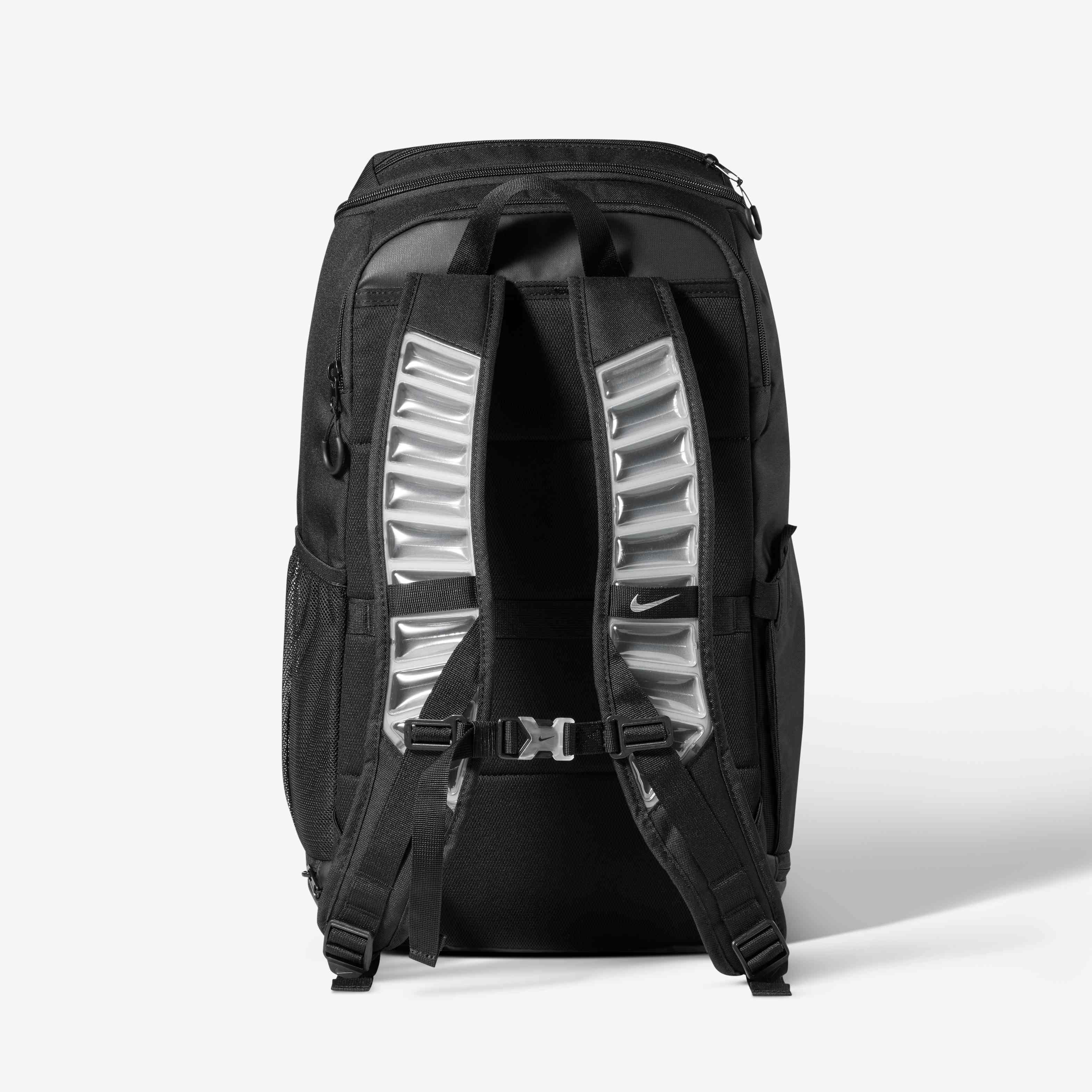 Nike Varsity Elite image number 3