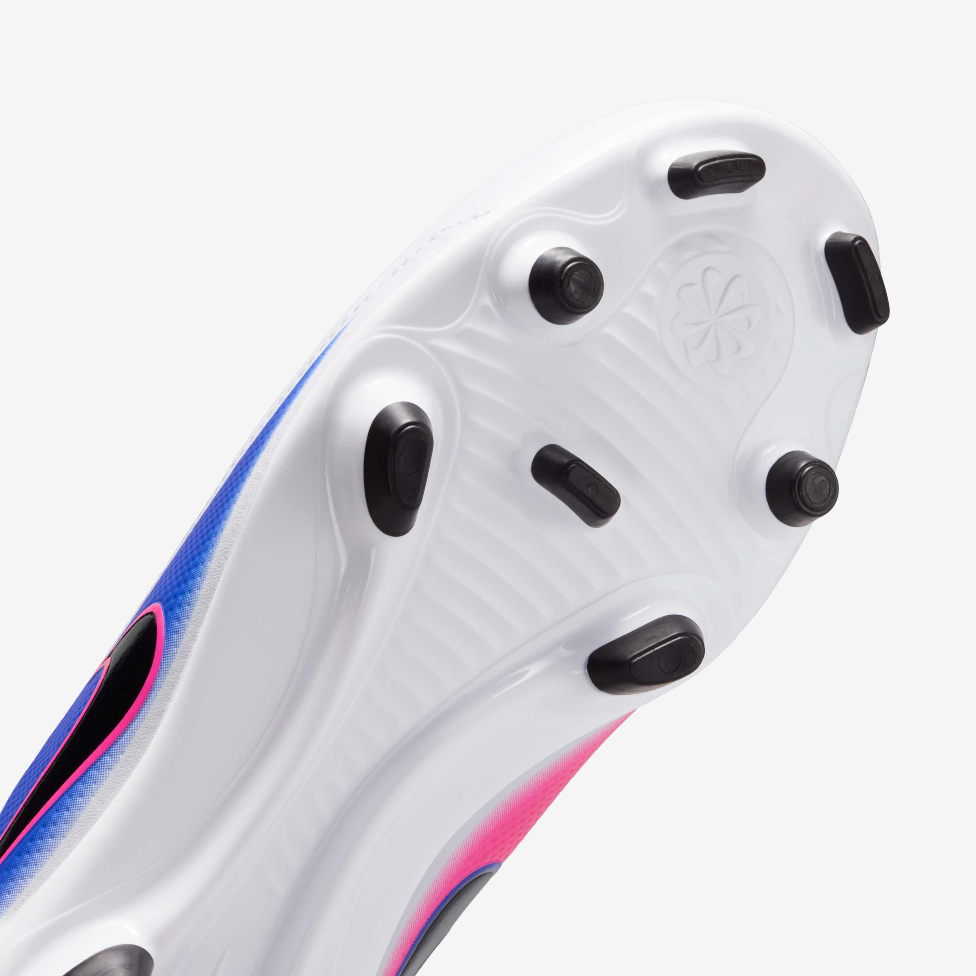 نايكي تيمبو مايسترو كلوب image number 6