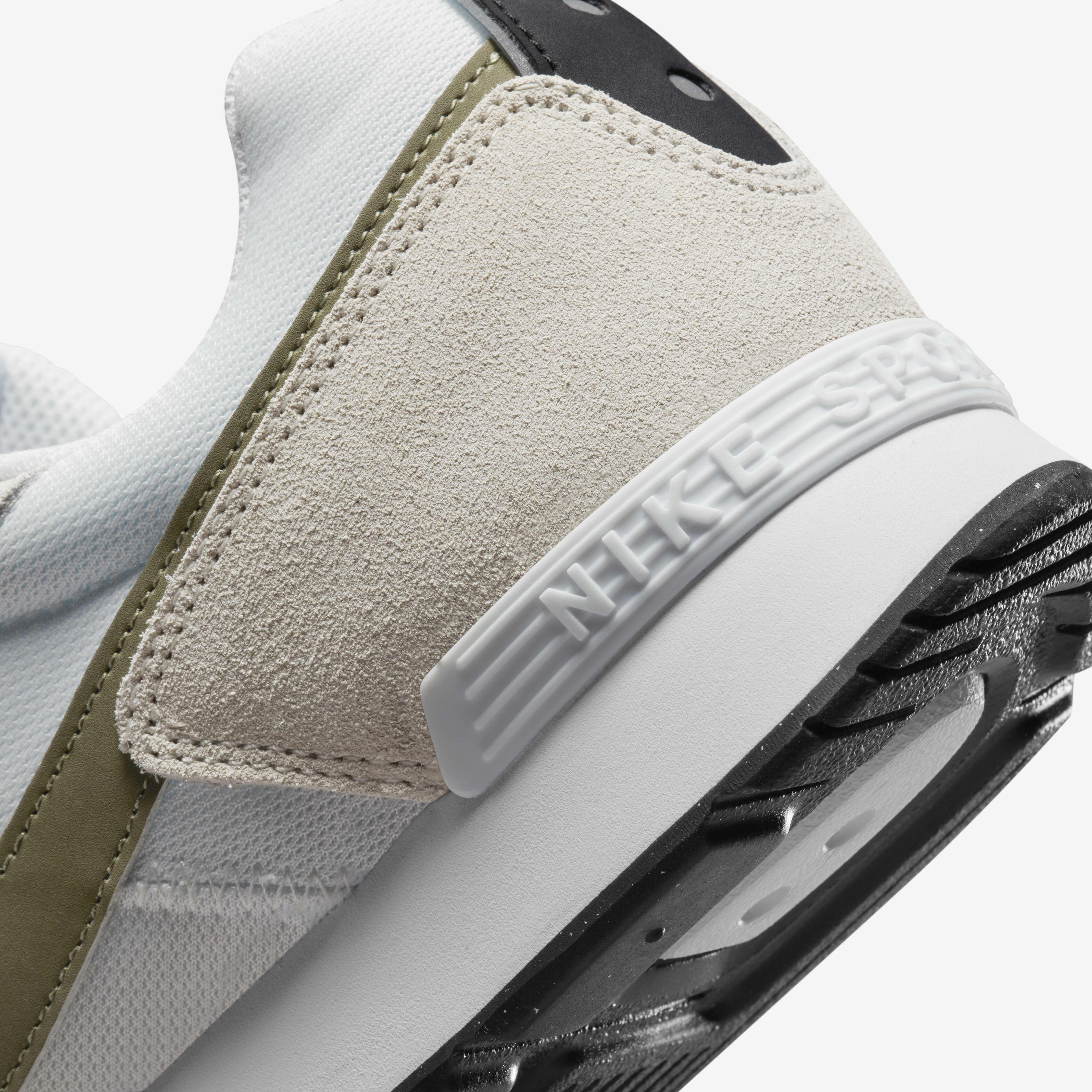 Nike Venture Runner image number 7